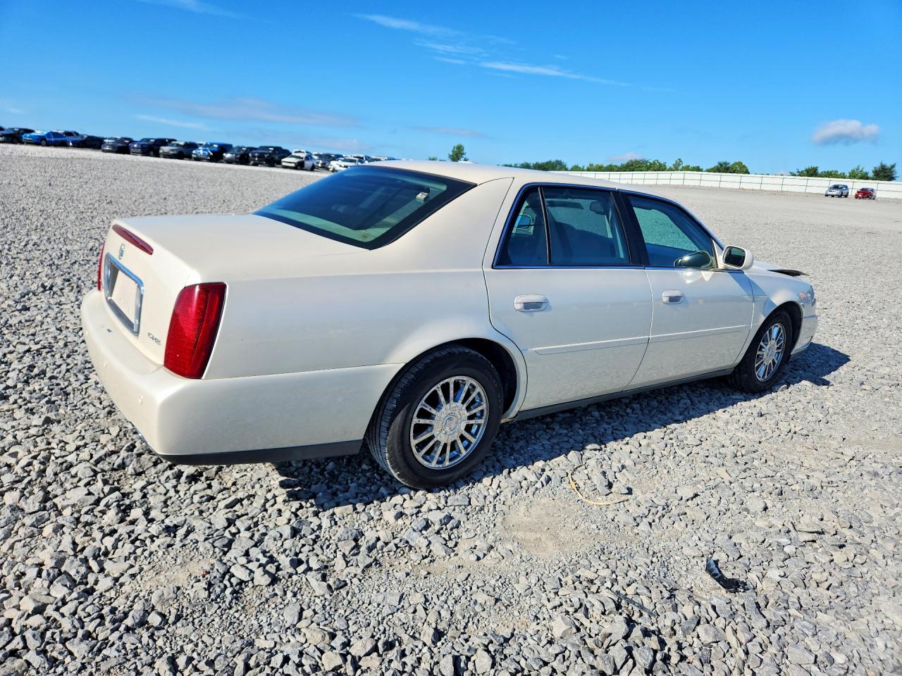 2003 Cadillac Deville Dhs Cream vin: 1G6KE57Y53U208359