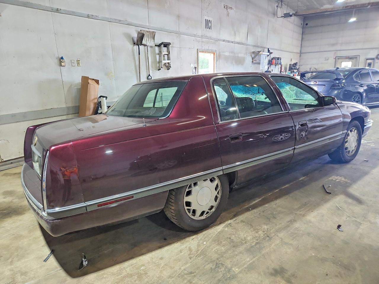 1996 Cadillac Deville Concours Burgundy vin: 1G6KF5296TU280104