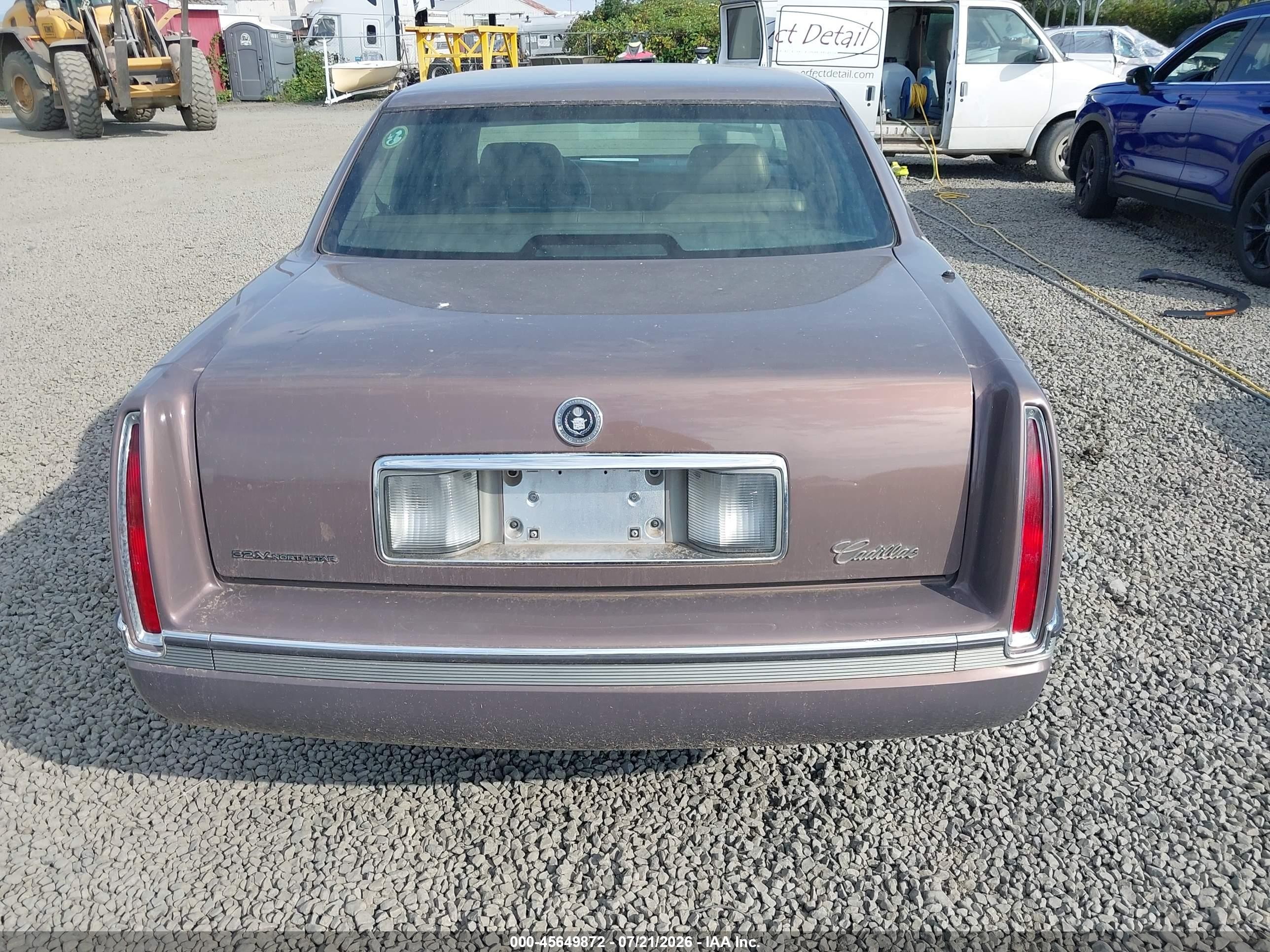1995 Cadillac Deville Concours Brown vin: 1G6KF52Y2SU268683