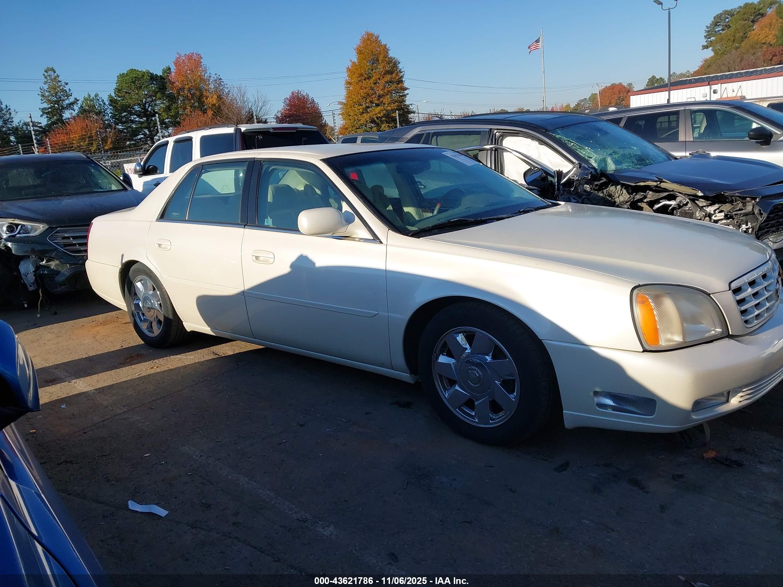 2000 Cadillac Deville Dts Cream vin: 1G6KF5491YU330931