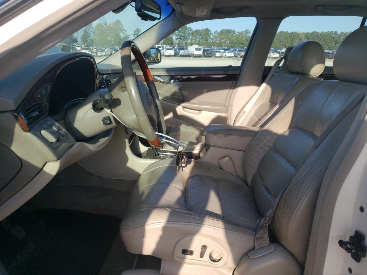 2002 Cadillac Deville Dts Кремовый vin: 1G6KF57912U133664