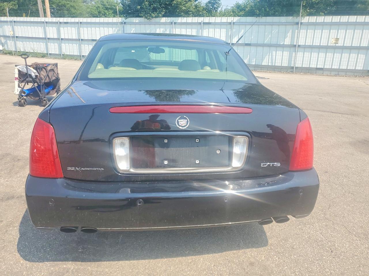 2002 Cadillac Deville Dts Black vin: 1G6KF57922U280687