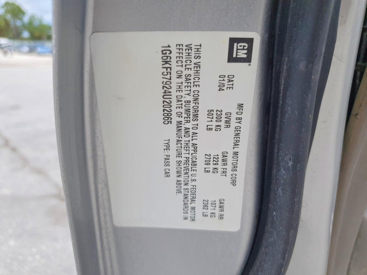 2004 Cadillac Deville Dts Silver vin: 1G6KF57924U202865