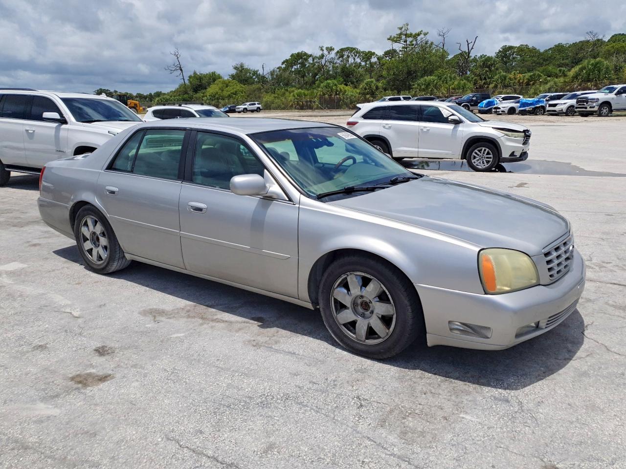 2004 Cadillac Deville Dts Silver vin: 1G6KF57924U202865
