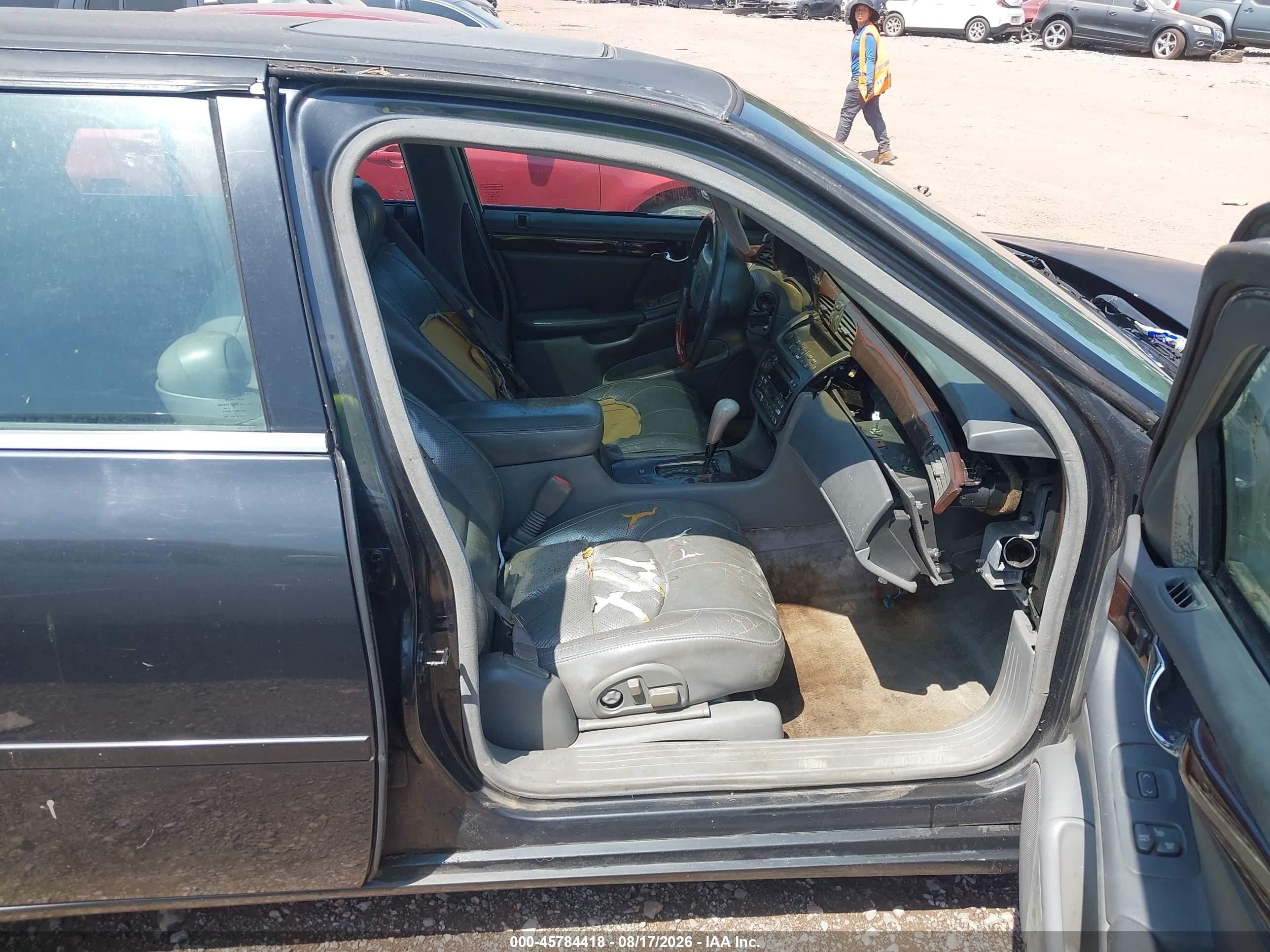 2001 Cadillac Deville Dts Черный vin: 1G6KF57971U259493