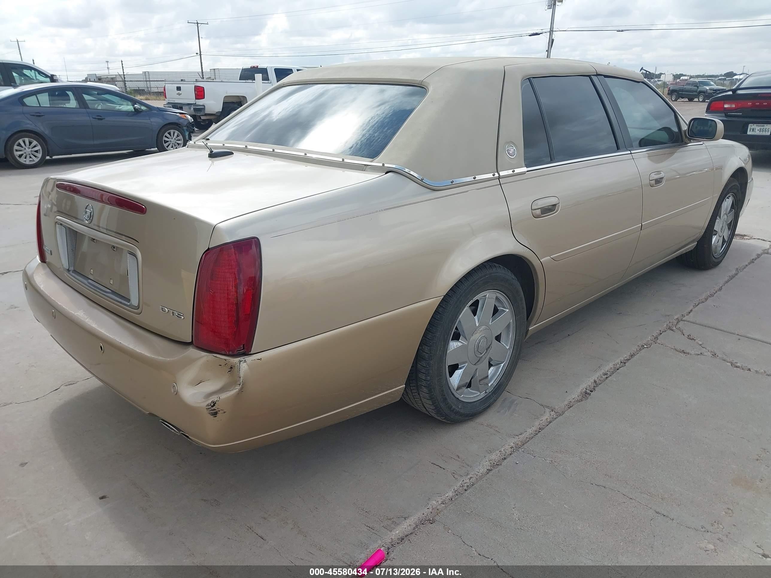 2005 Cadillac Deville Dts Gold vin: 1G6KF57985U225357