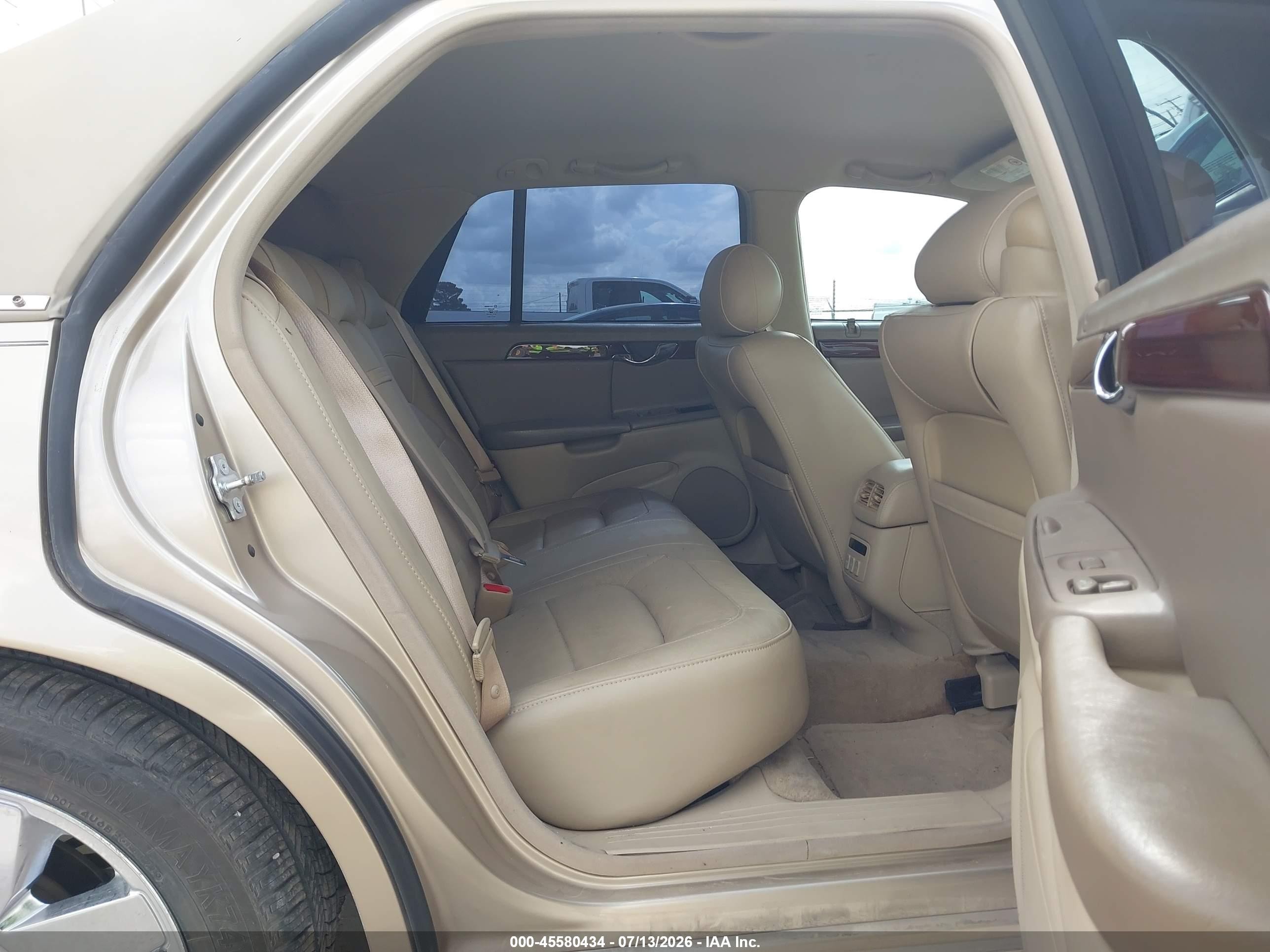 2005 Cadillac Deville Dts Gold vin: 1G6KF57985U225357