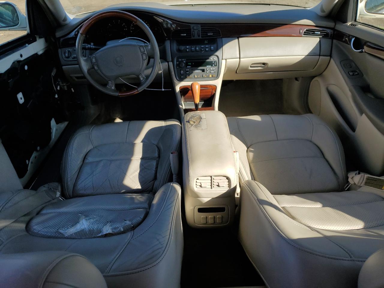 2000 Cadillac Deville Dts White vin: 1G6KF5799YU225775