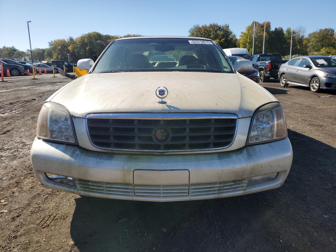2000 Cadillac Deville Dts White vin: 1G6KF5799YU225775