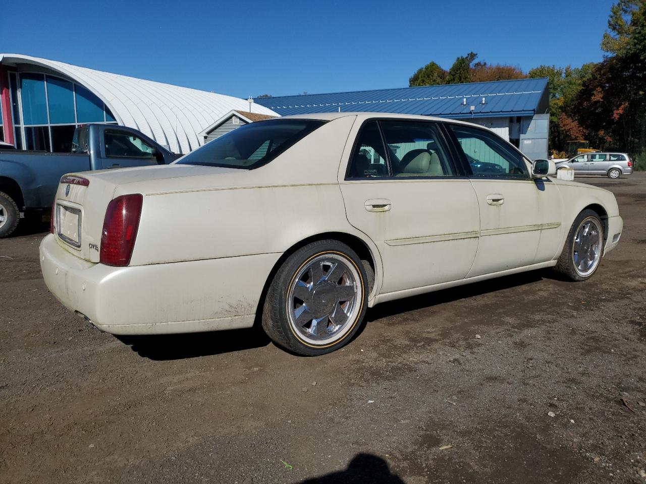 2000 Cadillac Deville Dts White vin: 1G6KF5799YU225775