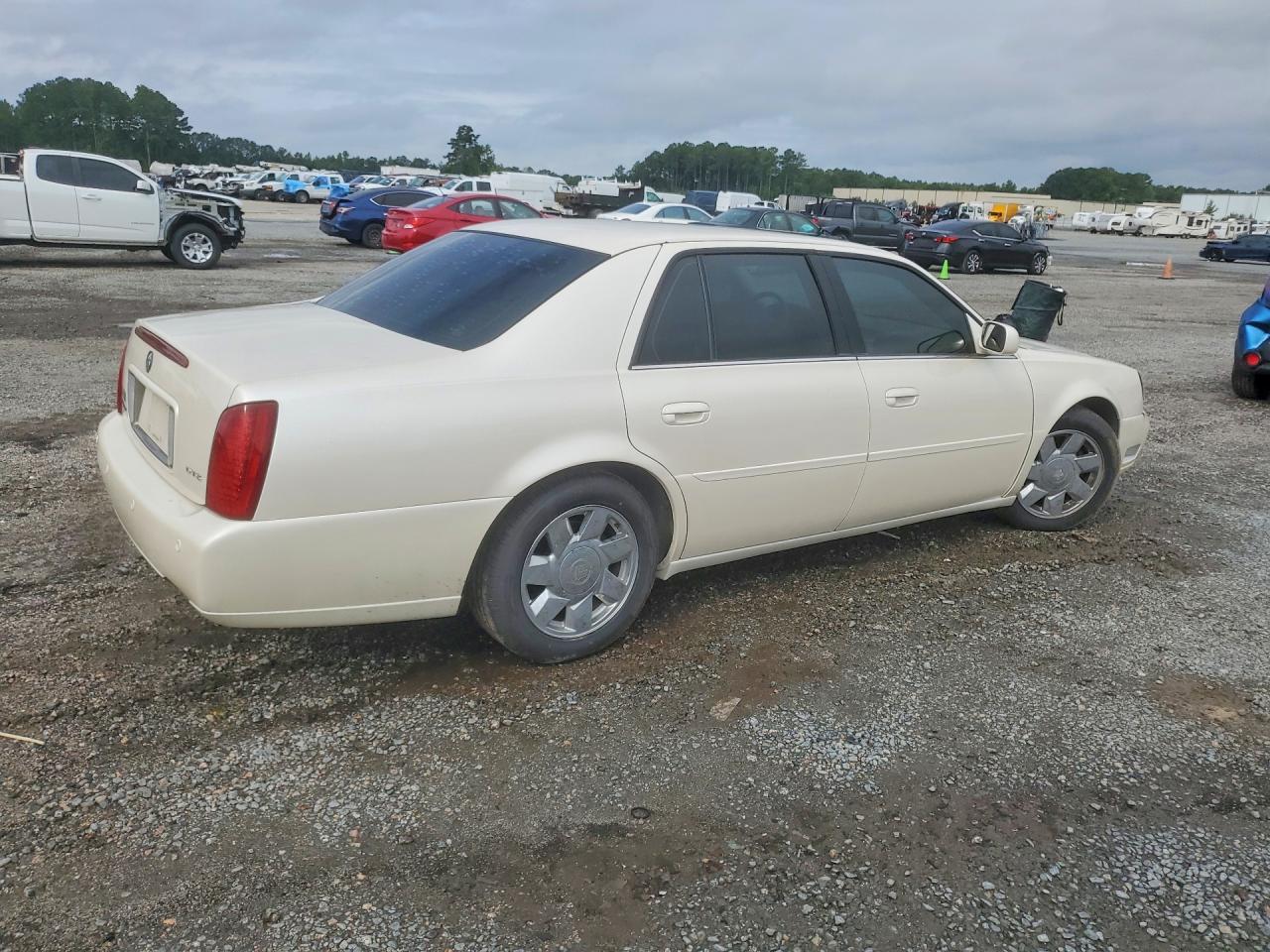 2000 Cadillac Deville Dts White vin: 1G6KF5799YU354597