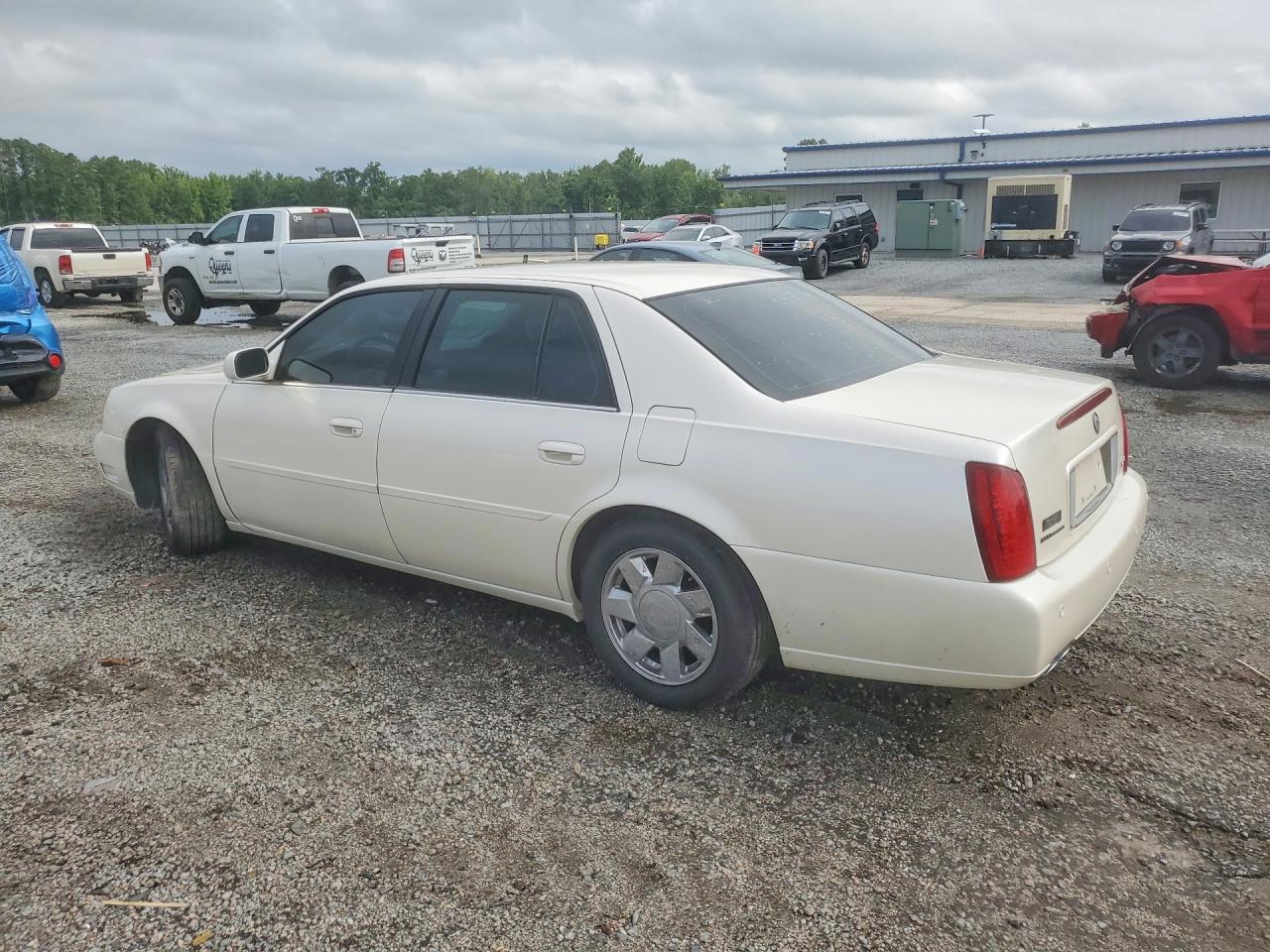 2000 Cadillac Deville Dts White vin: 1G6KF5799YU354597