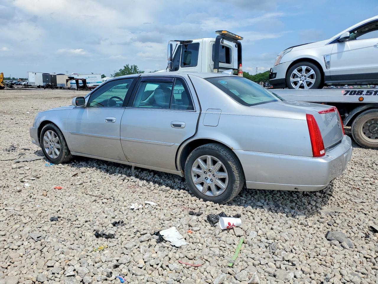 2011 Cadillac Dts Premium Collection Серебряный vin: 1G6KH5E60BU105261