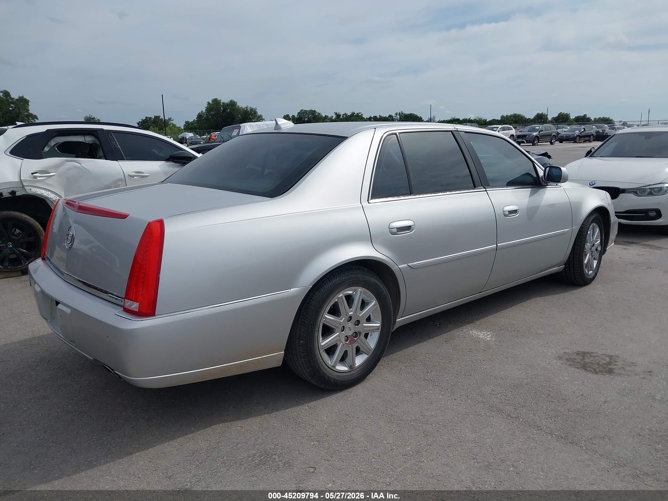 2011 Cadillac Dts Premium Collection Silver vin: 1G6KH5E60BU106989
