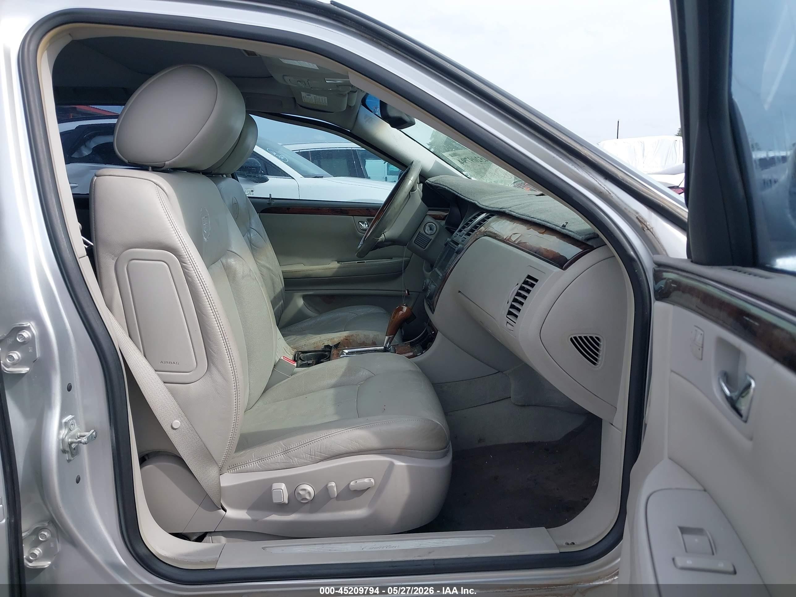 2011 Cadillac Dts Premium Collection Silver vin: 1G6KH5E60BU106989