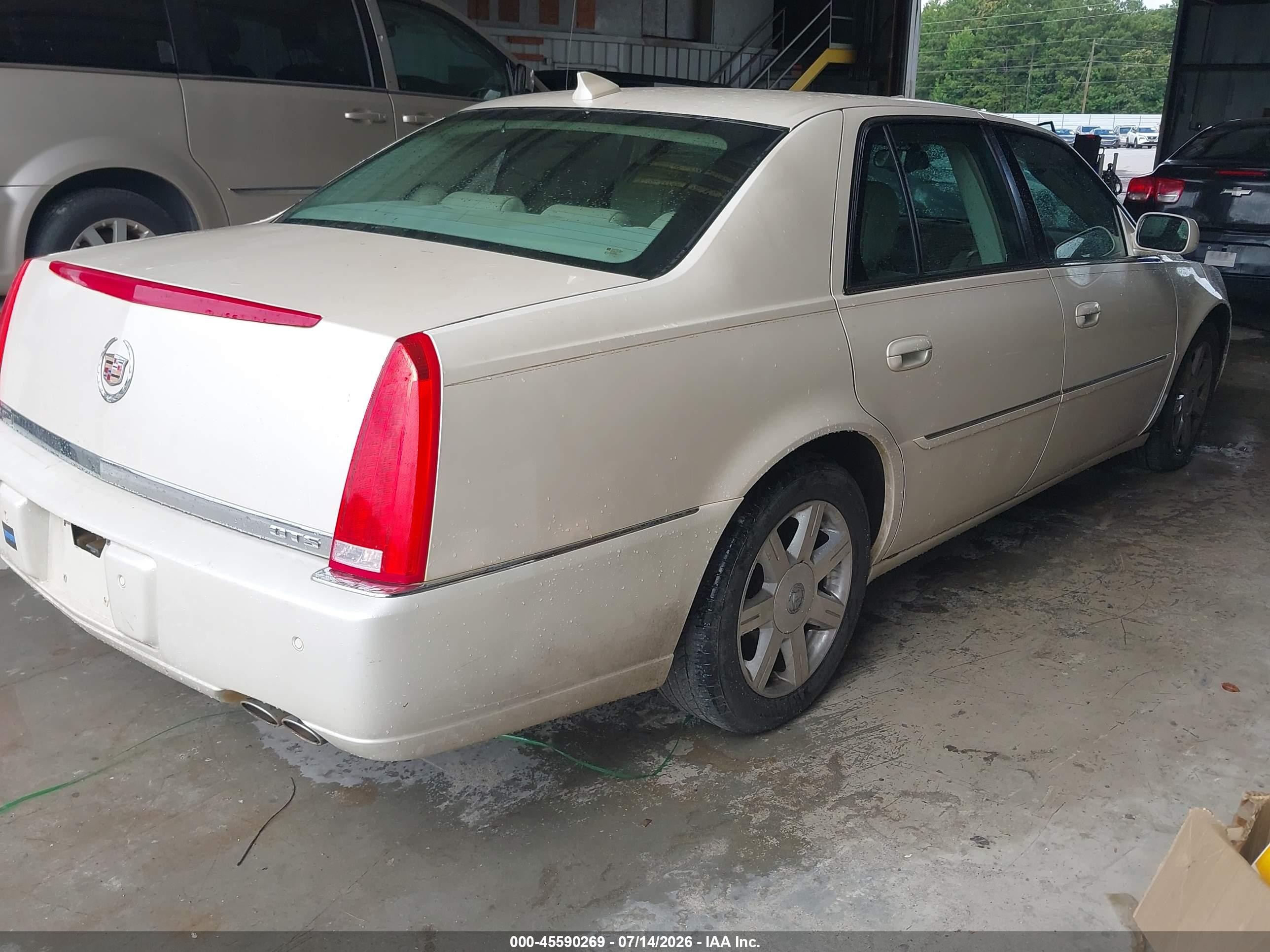 2011 Cadillac Dts Premium Collection Cream vin: 1G6KH5E61BU117340