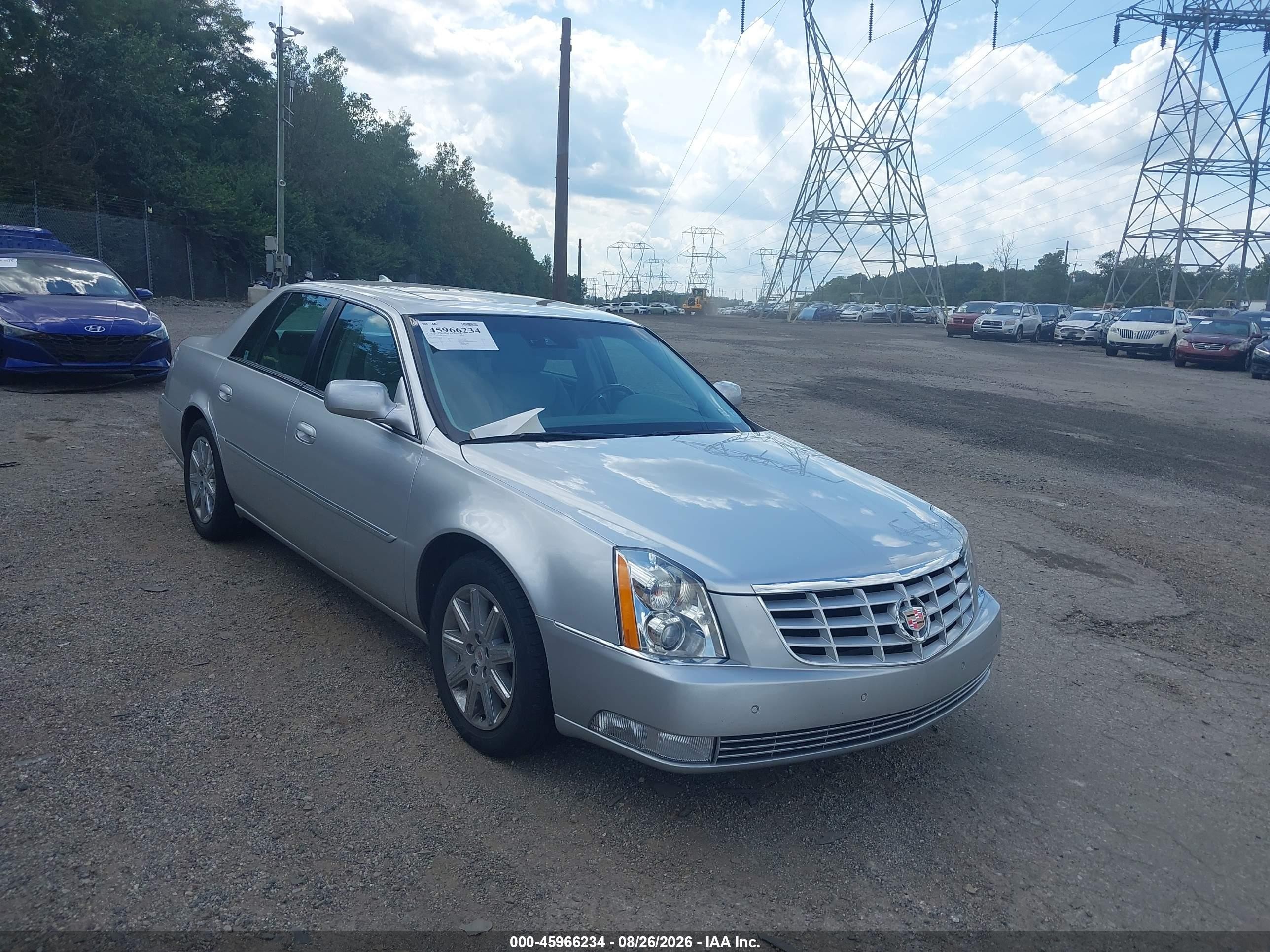2011 Cadillac Dts Premium Collection Серебряный vin: 1G6KH5E62BU107982