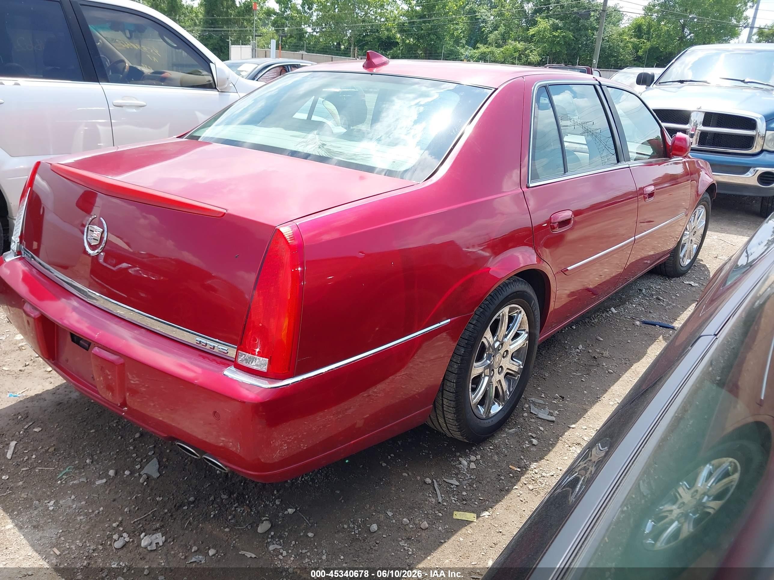2011 Cadillac Dts Premium Collection Red vin: 1G6KH5E62BU145891