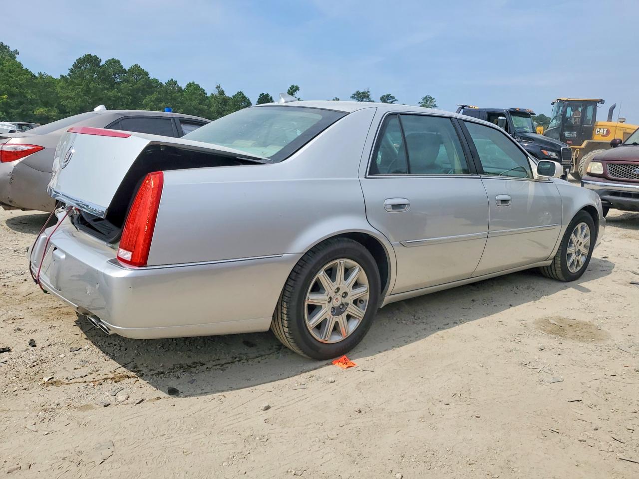 2011 Cadillac Dts Premium Collection Серебряный vin: 1G6KH5E63BU112768