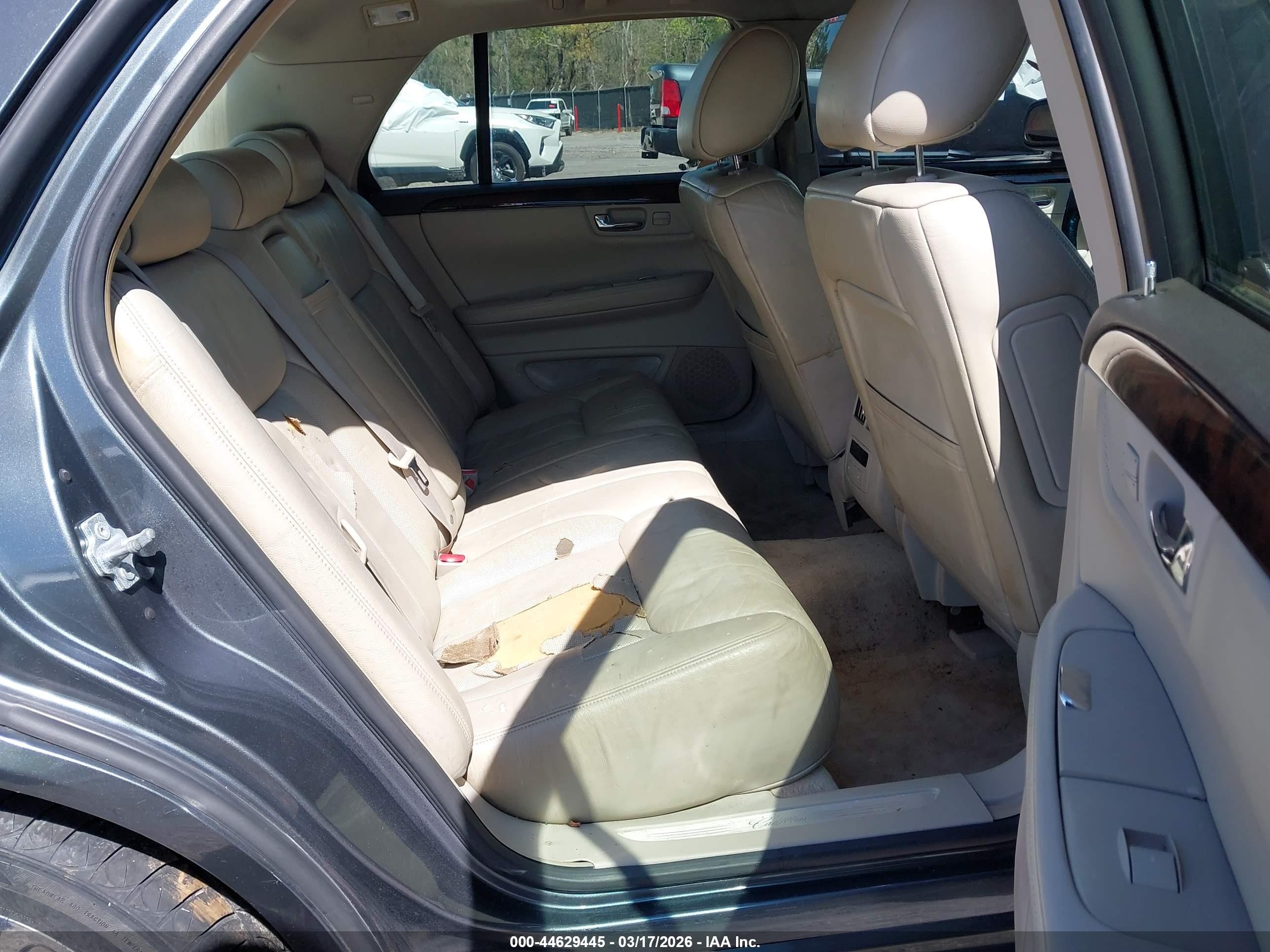 2011 Cadillac Dts Premium Collection Gray vin: 1G6KH5E64BU113153