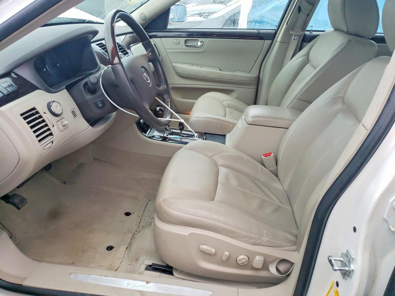 2011 Cadillac Dts Premium Collection Cream vin: 1G6KH5E64BU117266