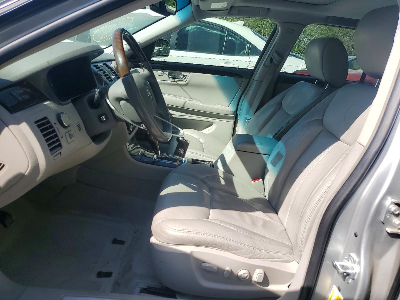 2011 Cadillac Dts Premium Collection Серебряный vin: 1G6KH5E66BU118645
