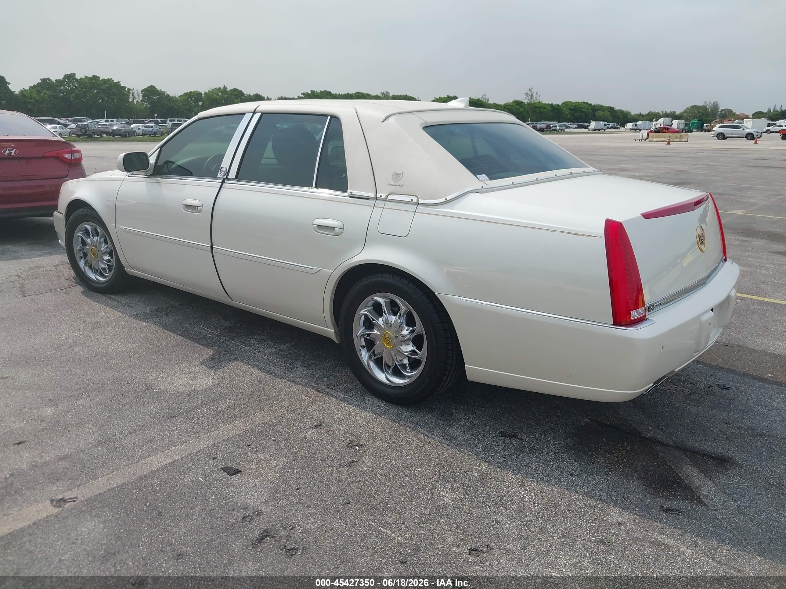 2011 Cadillac Dts Premium Collection White vin: 1G6KH5E68BU100289