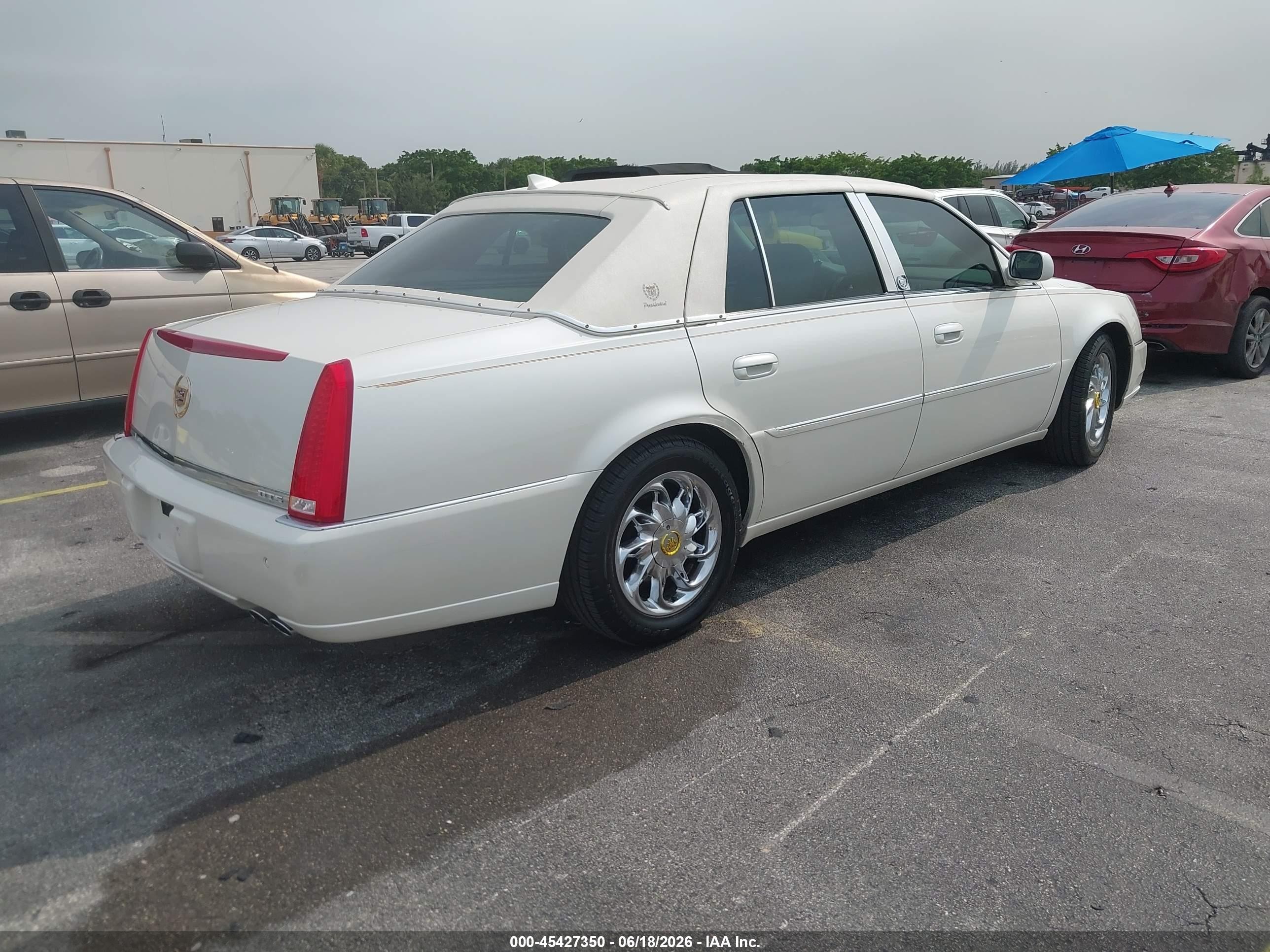 2011 Cadillac Dts Premium Collection White vin: 1G6KH5E68BU100289
