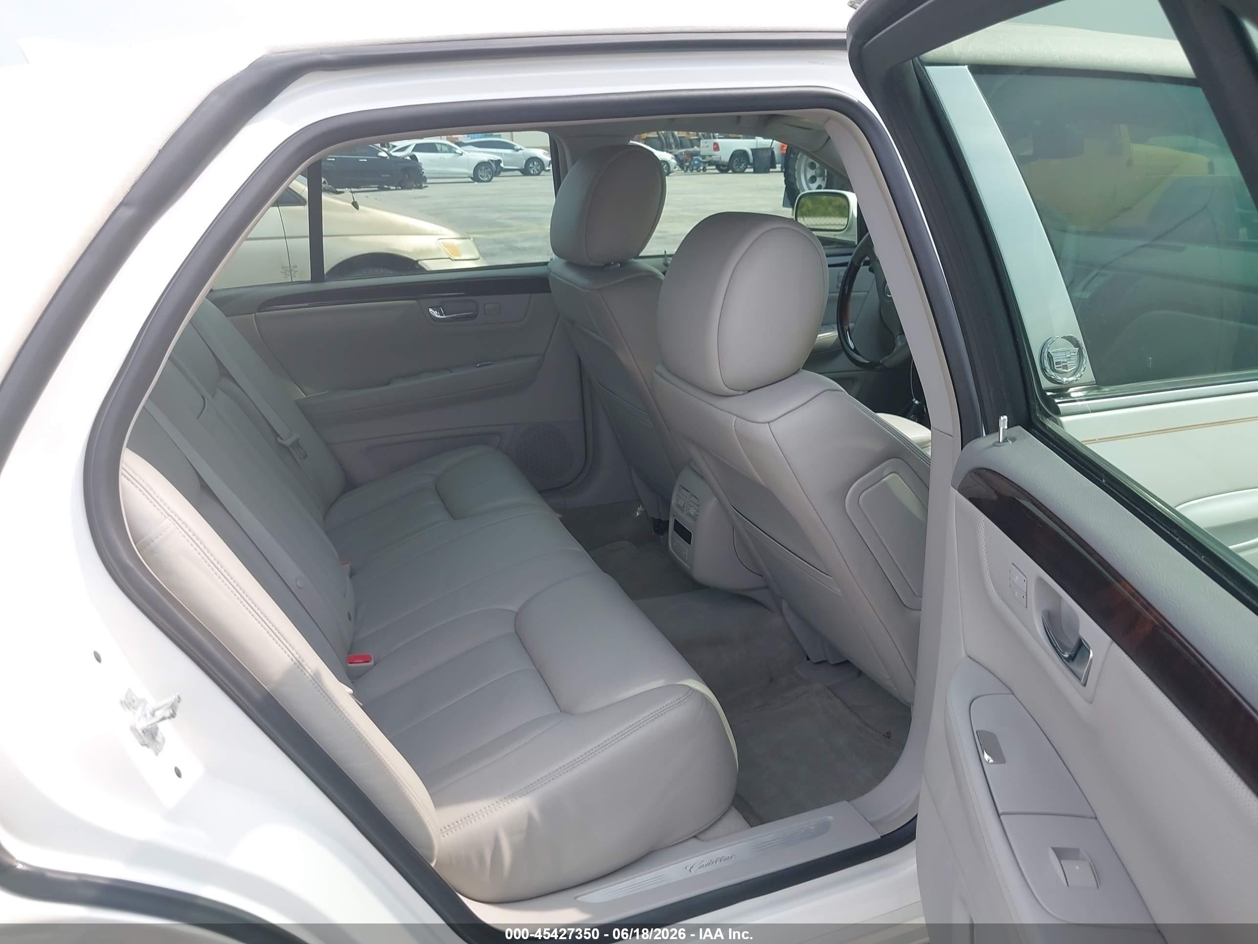 2011 Cadillac Dts Premium Collection White vin: 1G6KH5E68BU100289
