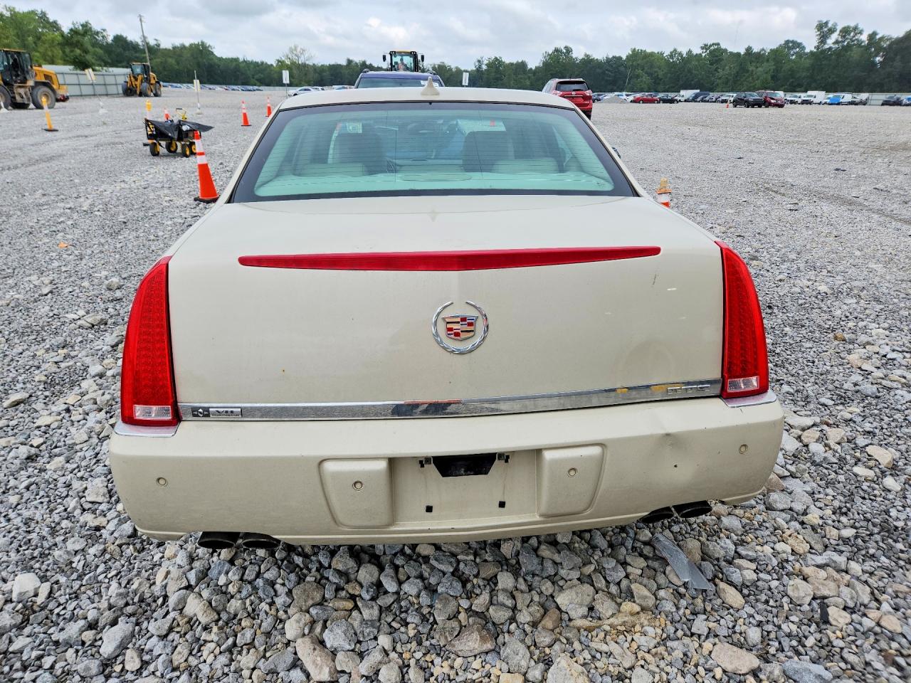 2011 Cadillac Dts Premium Collection Tan vin: 1G6KH5E69BU114413