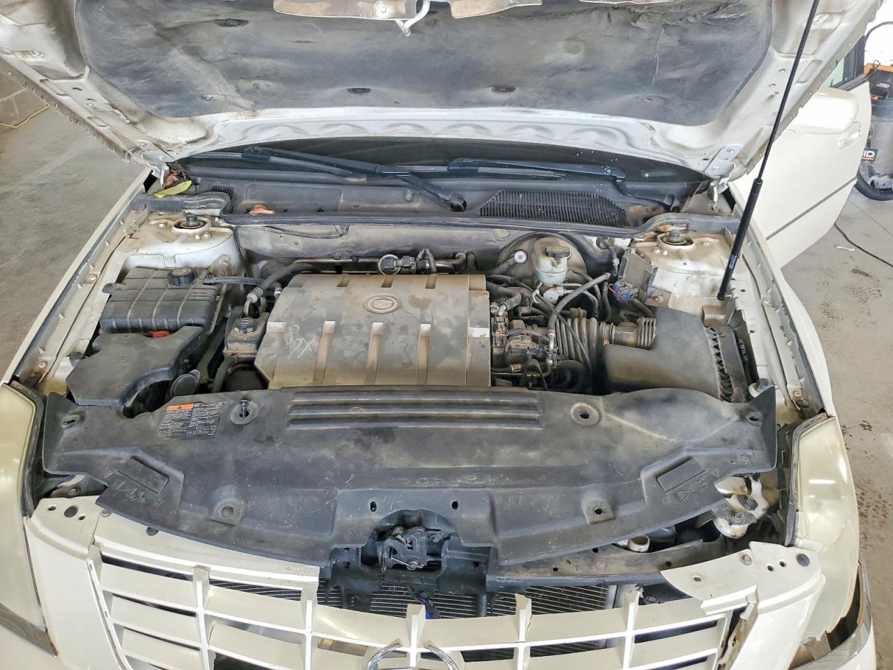 2010 Cadillac Dts Premium Collection Белый vin: 1G6KH5EY3AU126637