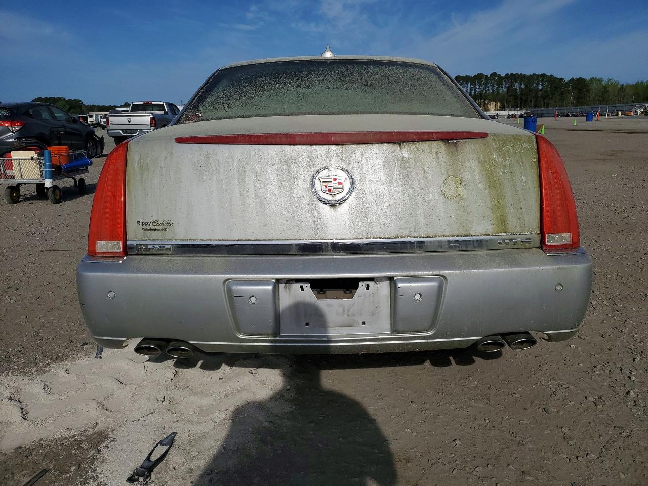 2010 Cadillac Dts Premium Collection Серебряный vin: 1G6KH5EY6AU136675