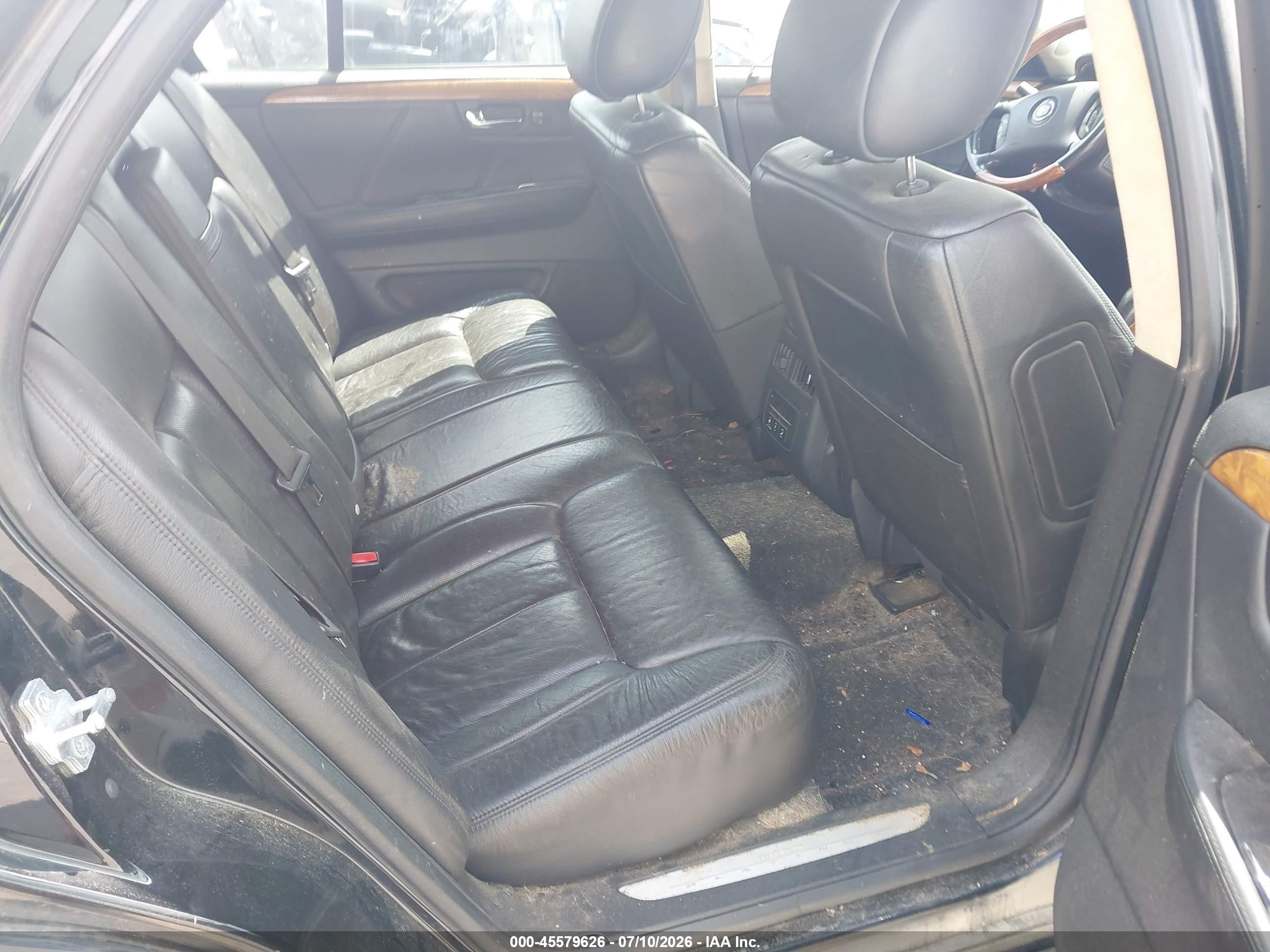 2011 Cadillac Dts Platinum Collection Черный vin: 1G6KP5ES8BU101300