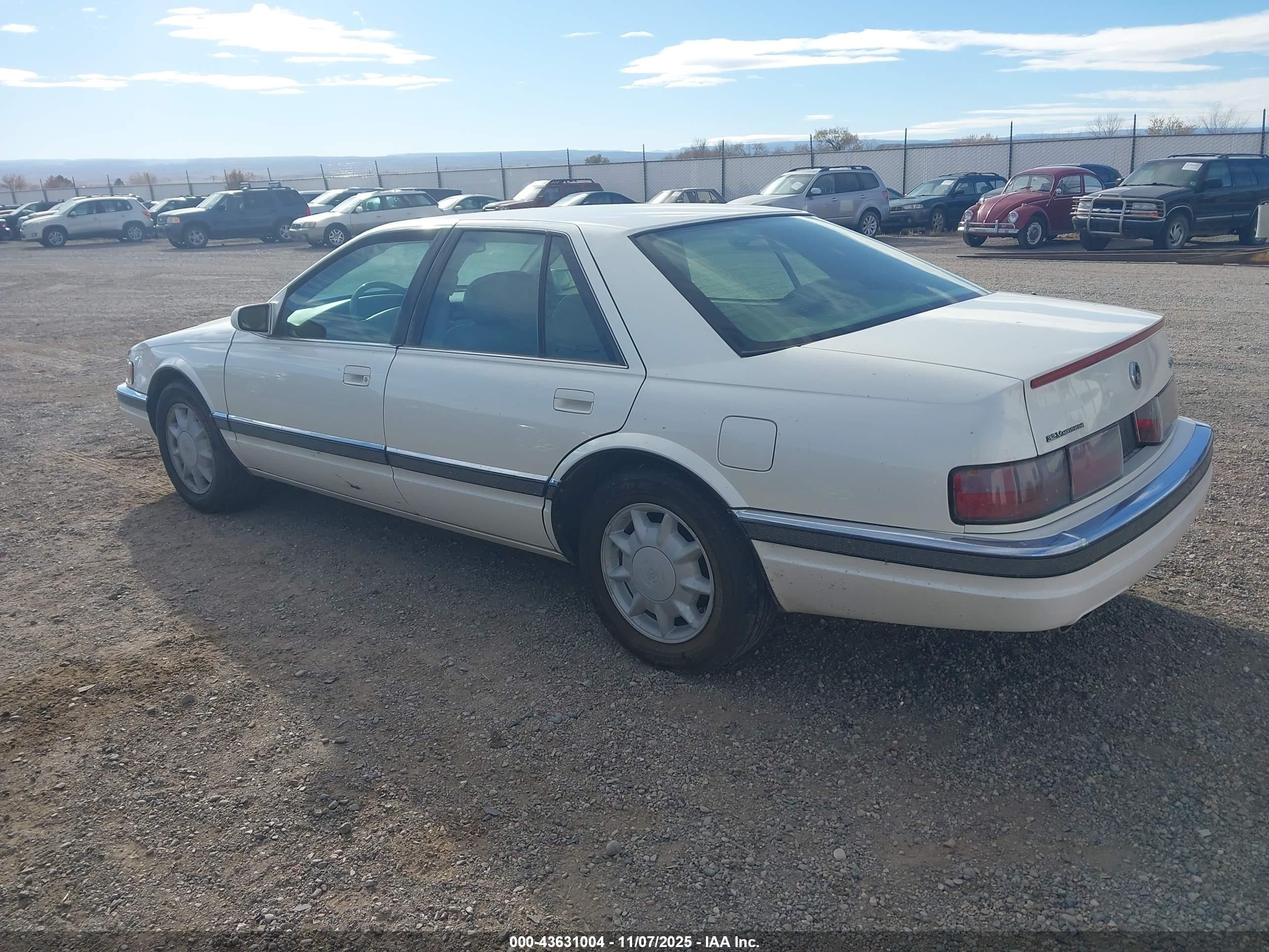 1997 Cadillac Seville Sls Cream vin: 1G6KS52Y3VU802810