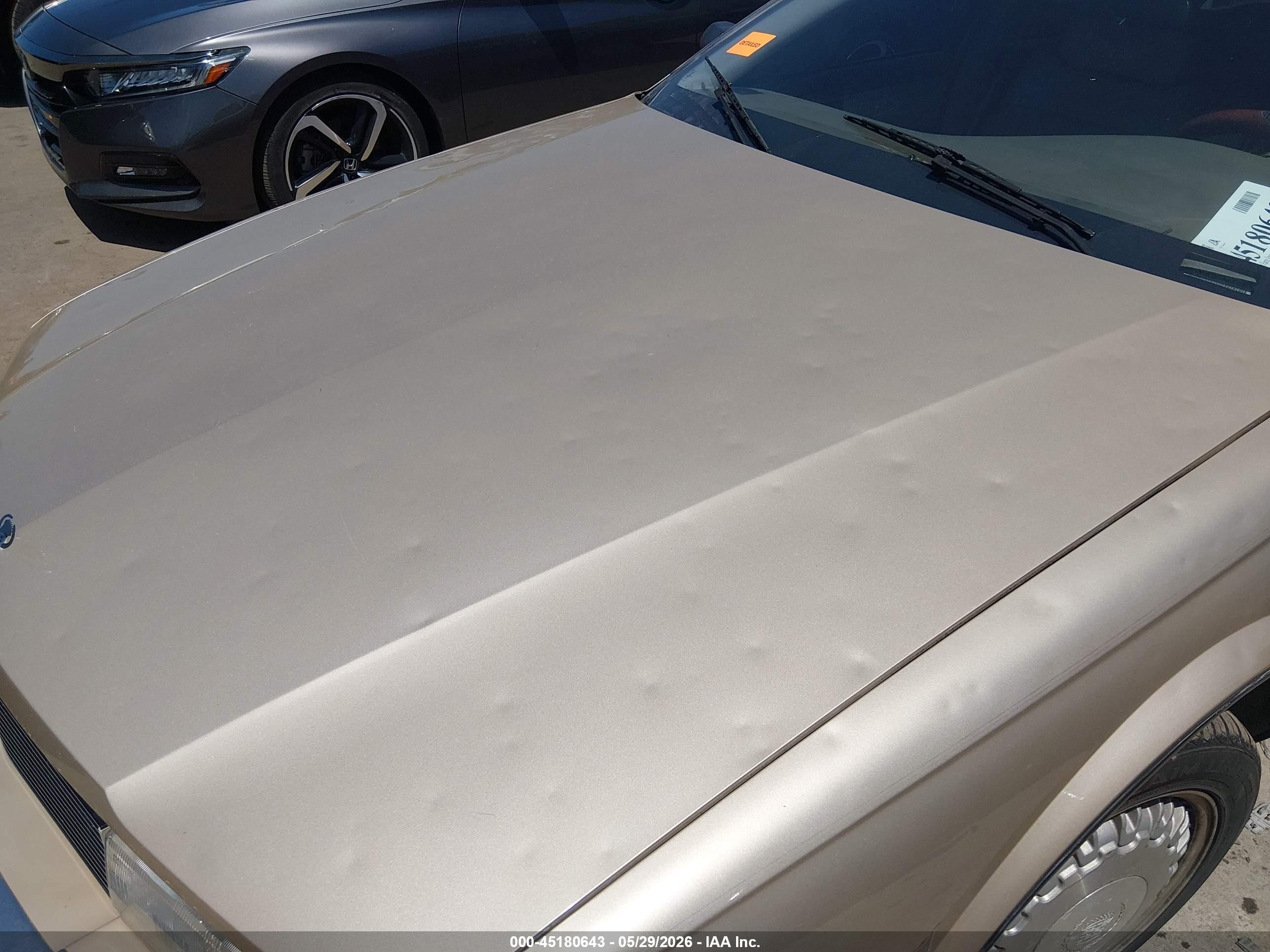 1992 Cadillac Seville   Tan vin: 1G6KS53B9NU814809
