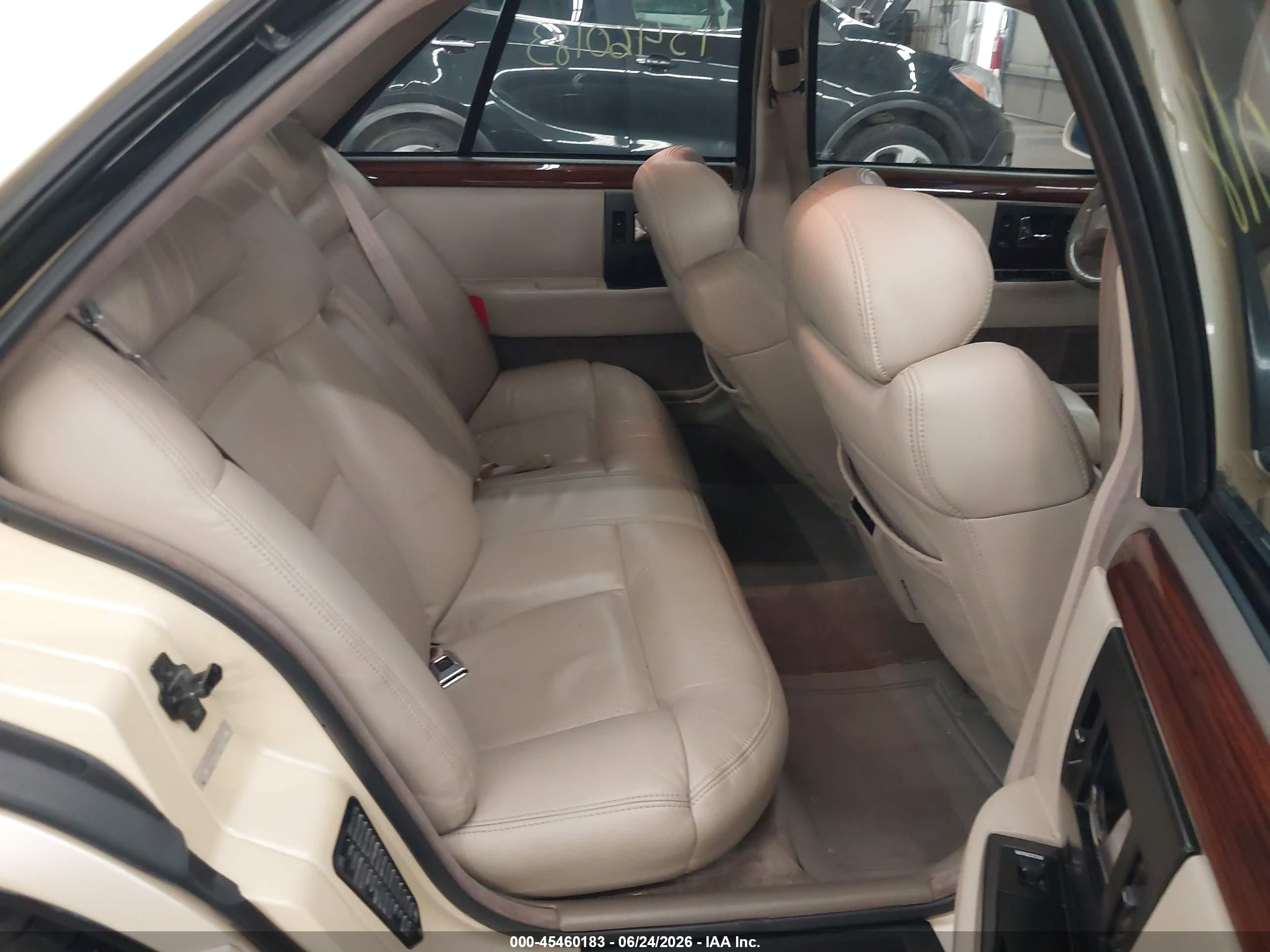 1993 Cadillac Seville Sts Cream vin: 1G6KY5290PU809613