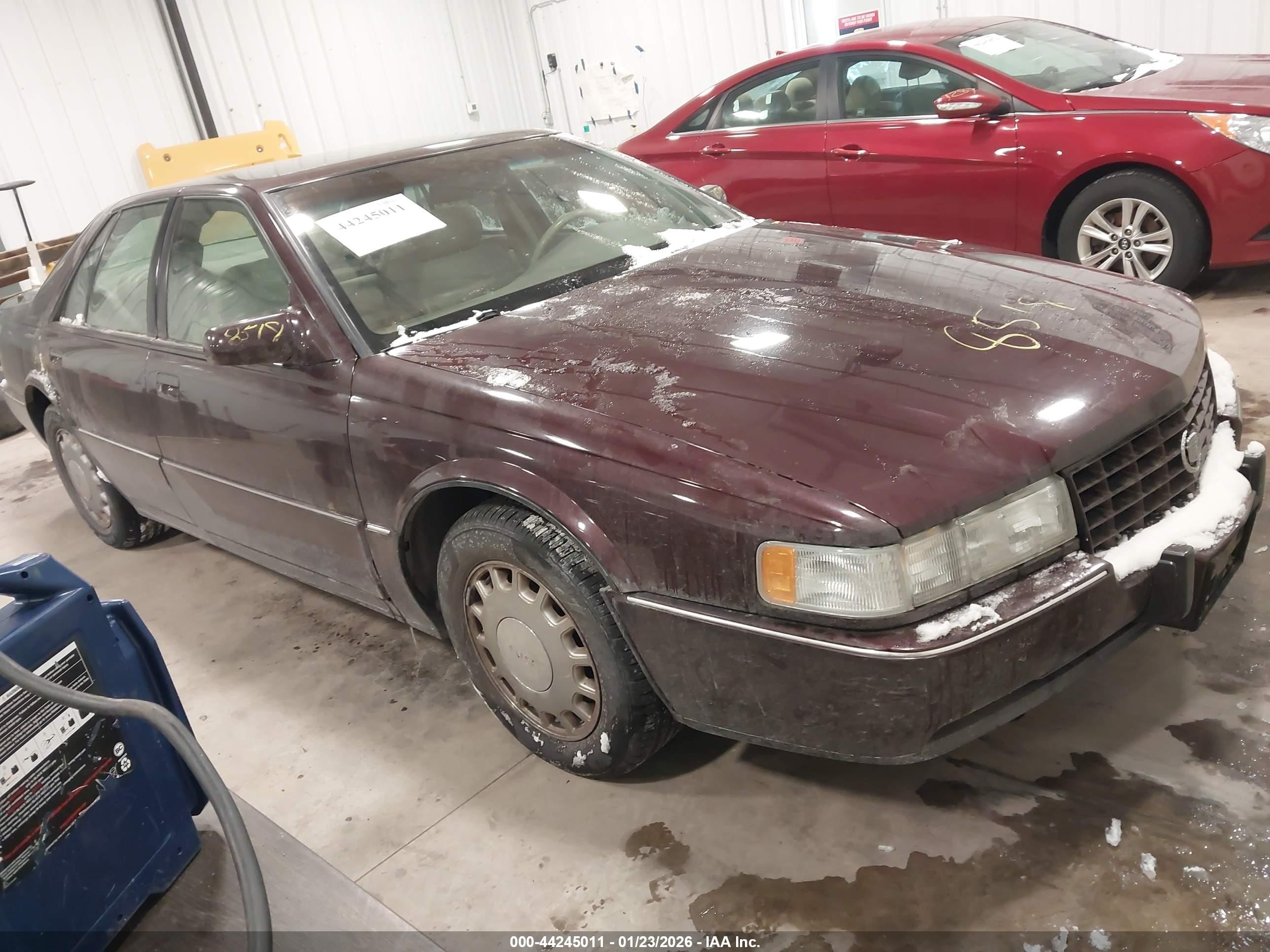 1994 Cadillac Seville Sts Red vin: 1G6KY5294RU820567