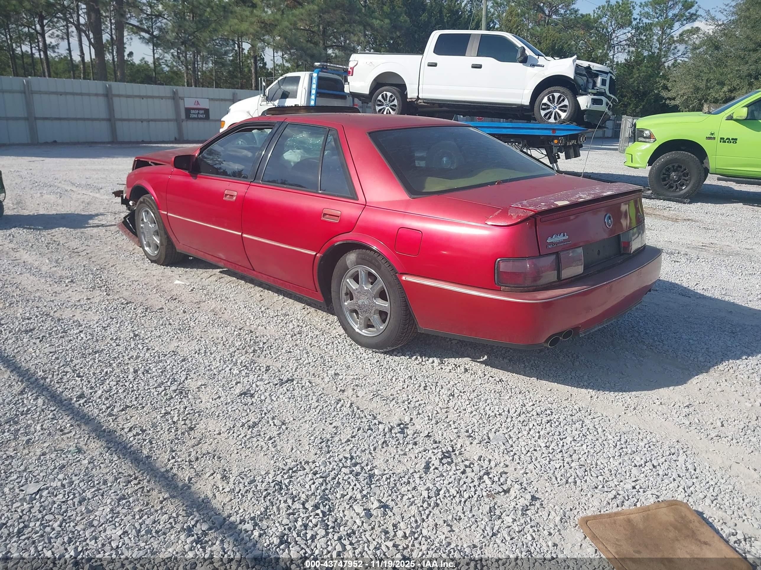 1997 Cadillac Seville Sts Red vin: 1G6KY529XVU837450
