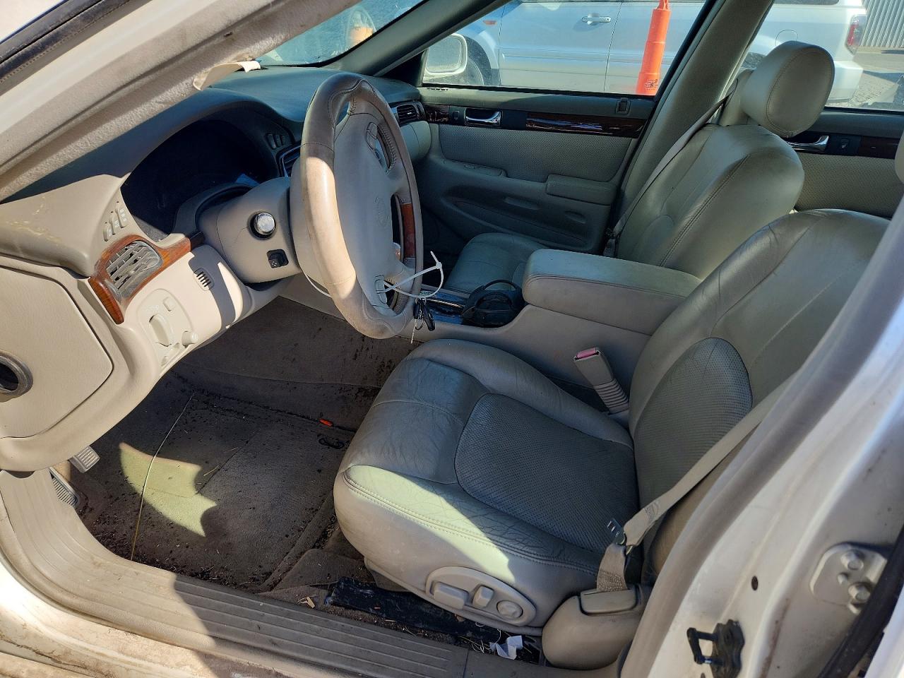 2000 Cadillac Seville Sts Белый vin: 1G6KY5490YU146493