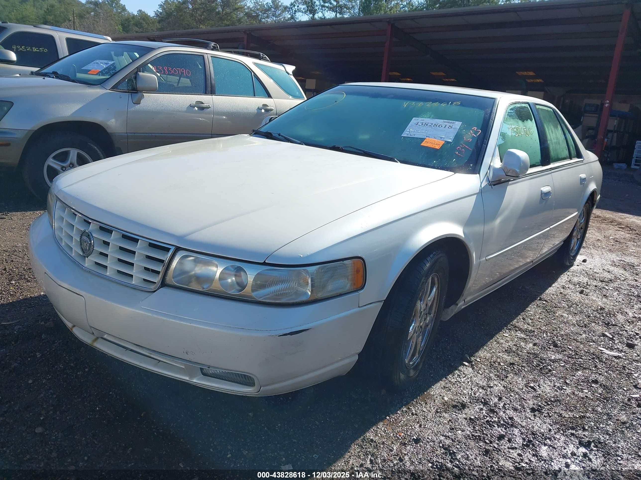 2000 Cadillac Seville Sts White vin: 1G6KY549XYU134643