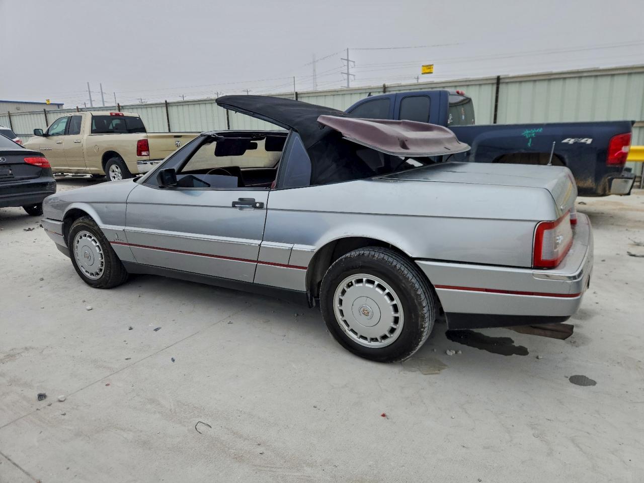 1987 Cadillac Allante Silver vin: 1G6VR3170HU100518