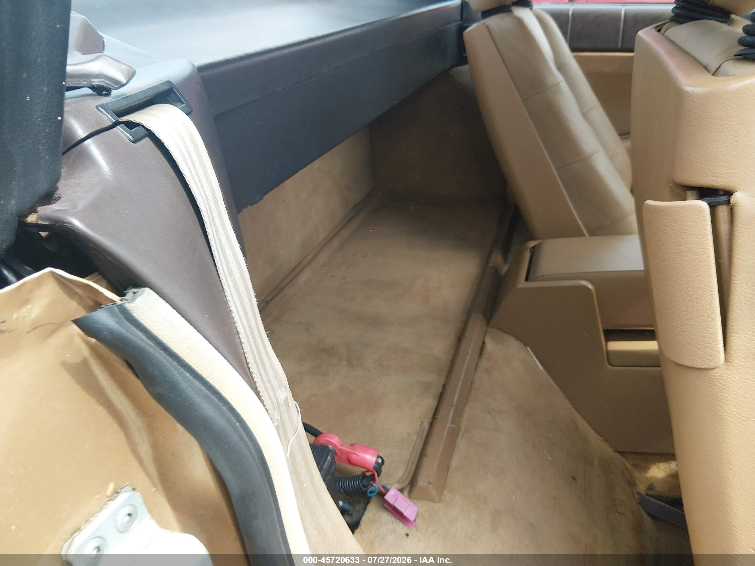 1987 Cadillac Allante   Beige vin: 1G6VR3170HU100809