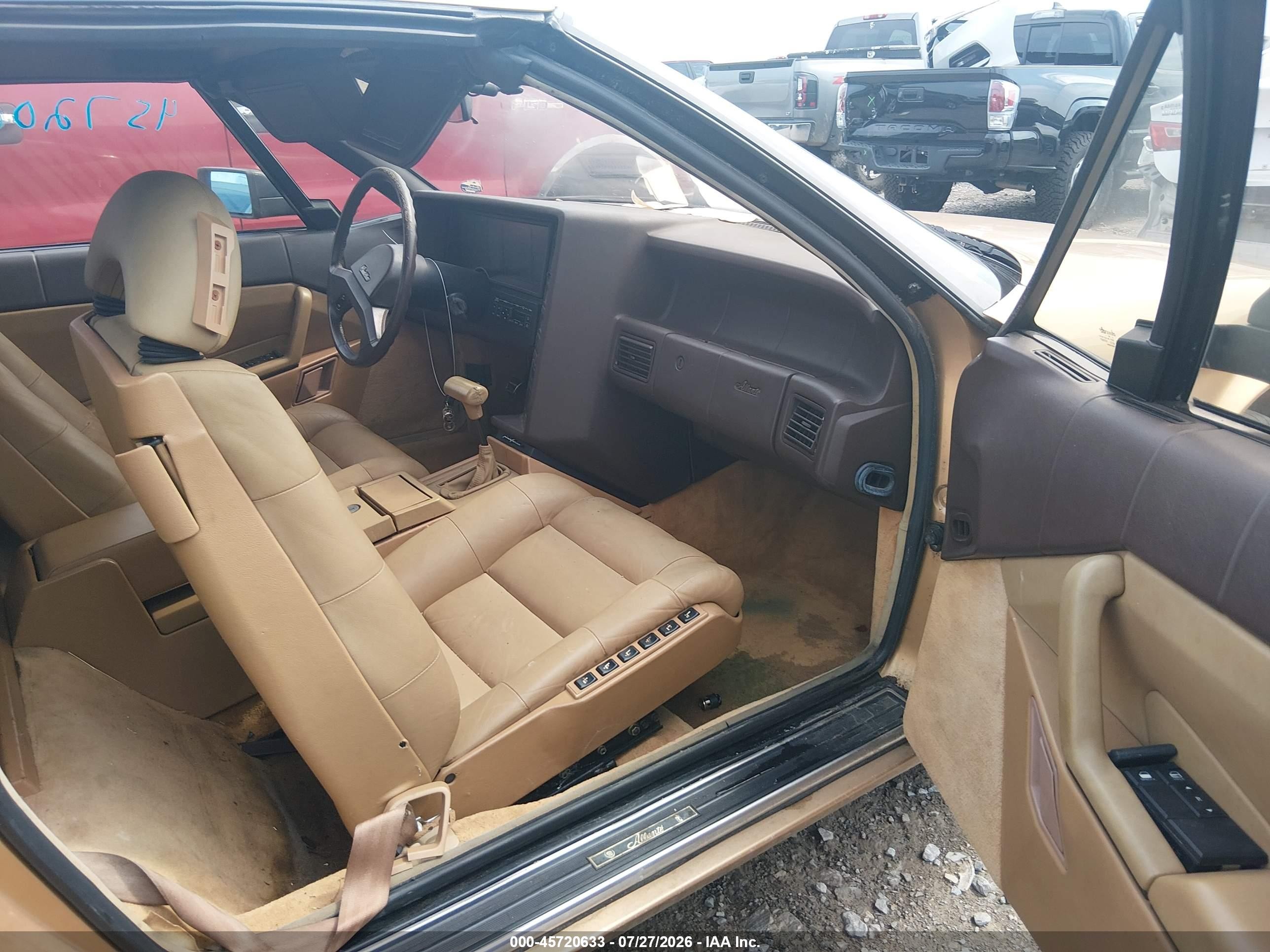 1987 Cadillac Allante   Beige vin: 1G6VR3170HU100809