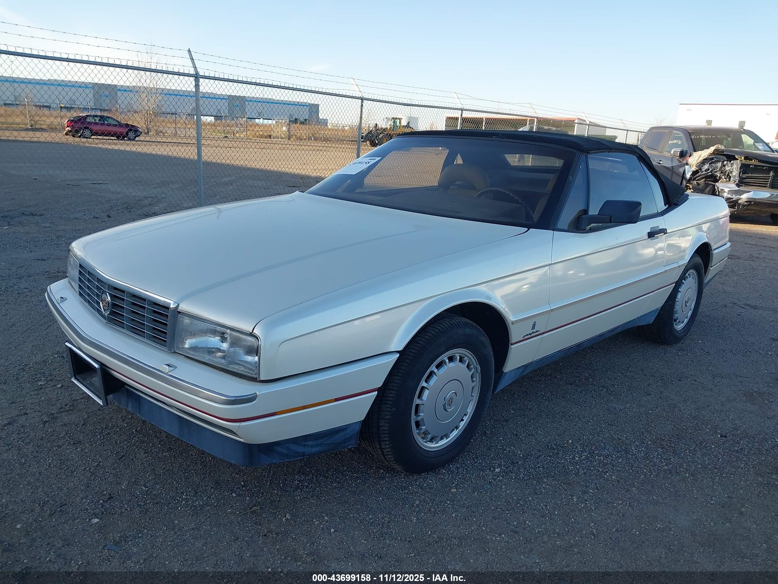 1988 Cadillac Allante   White vin: 1G6VR3173JU100664