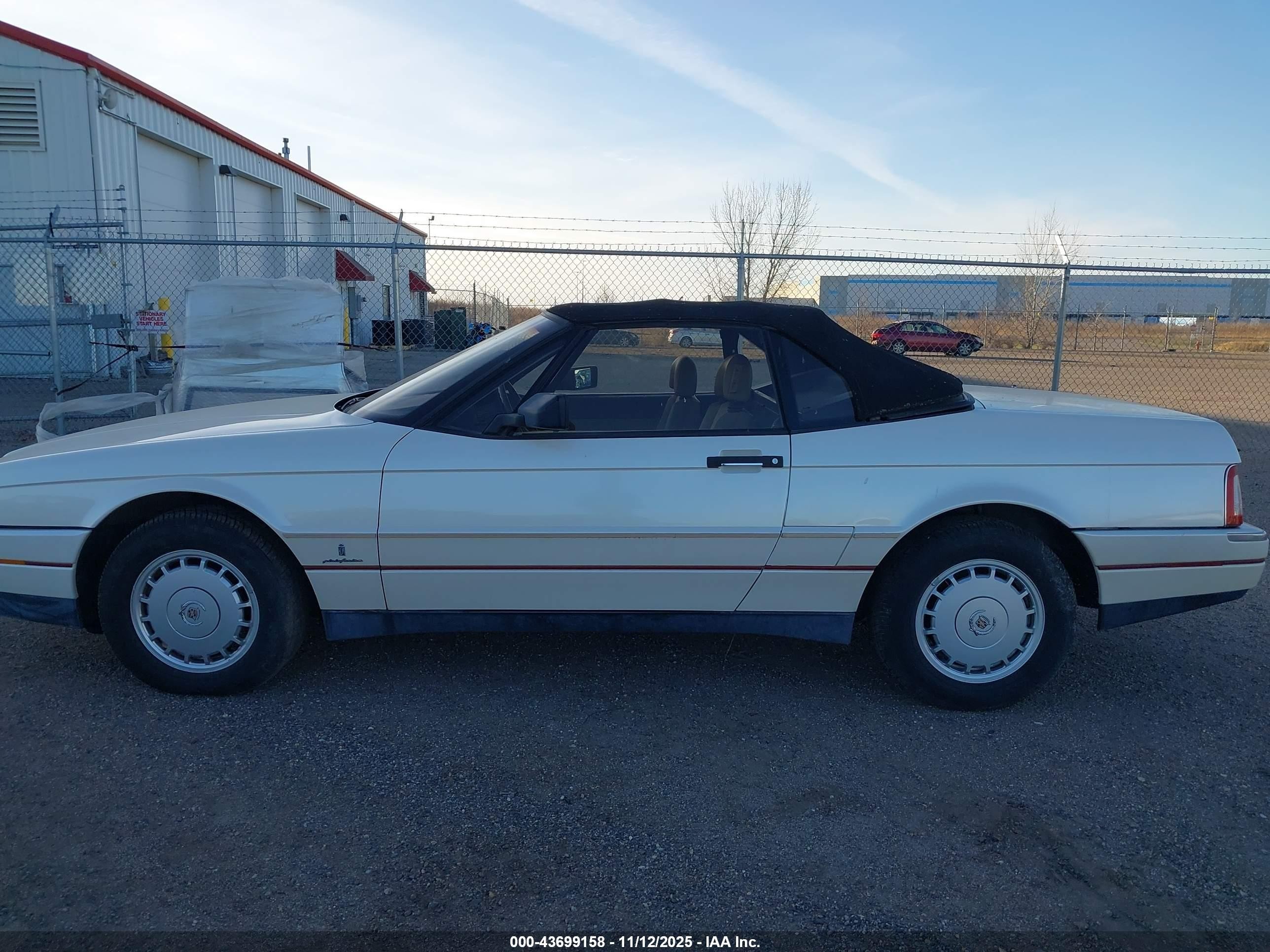 1988 Cadillac Allante   White vin: 1G6VR3173JU100664