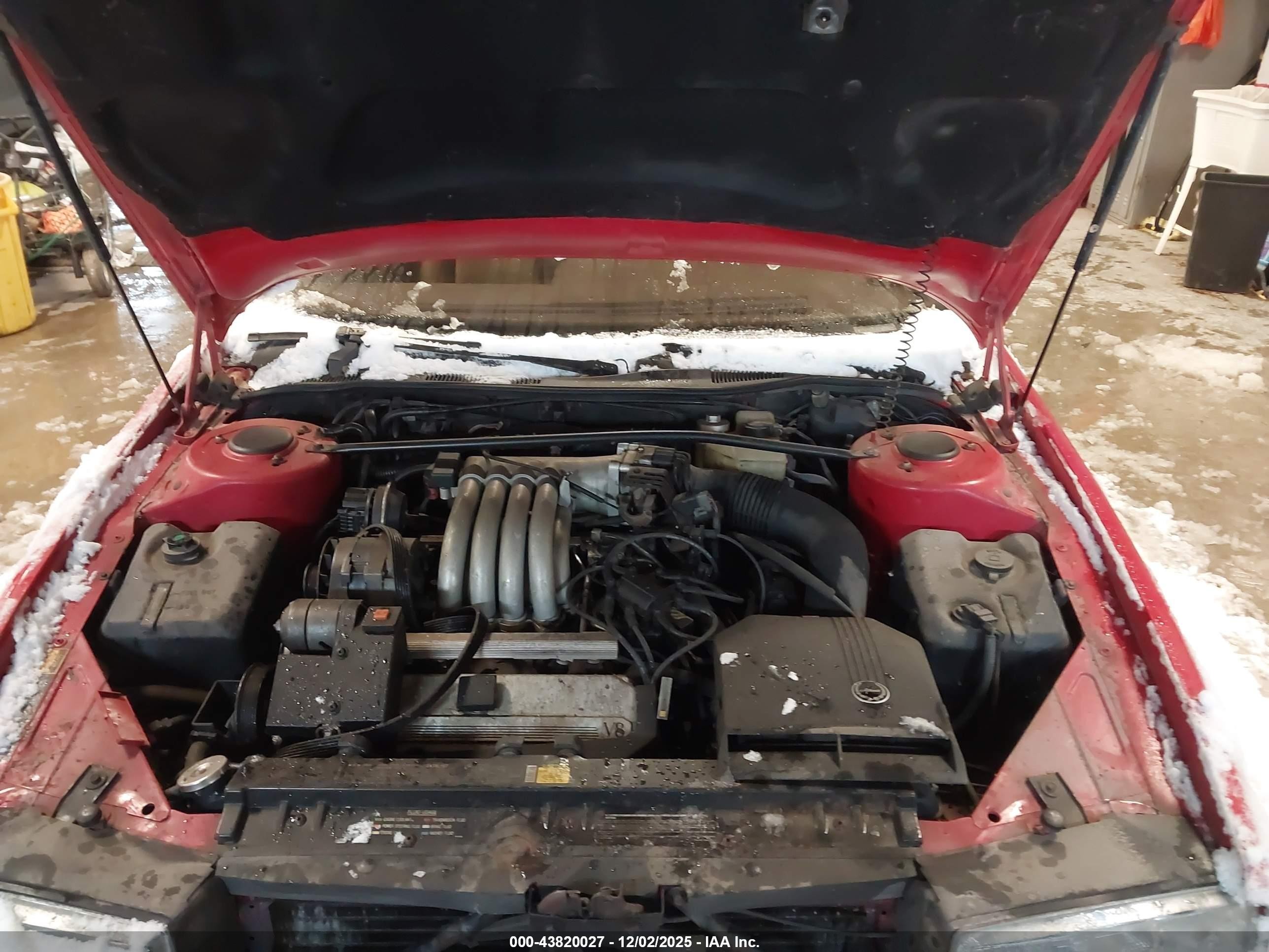 1988 Cadillac Allante   Red vin: 1G6VR3173JU102060