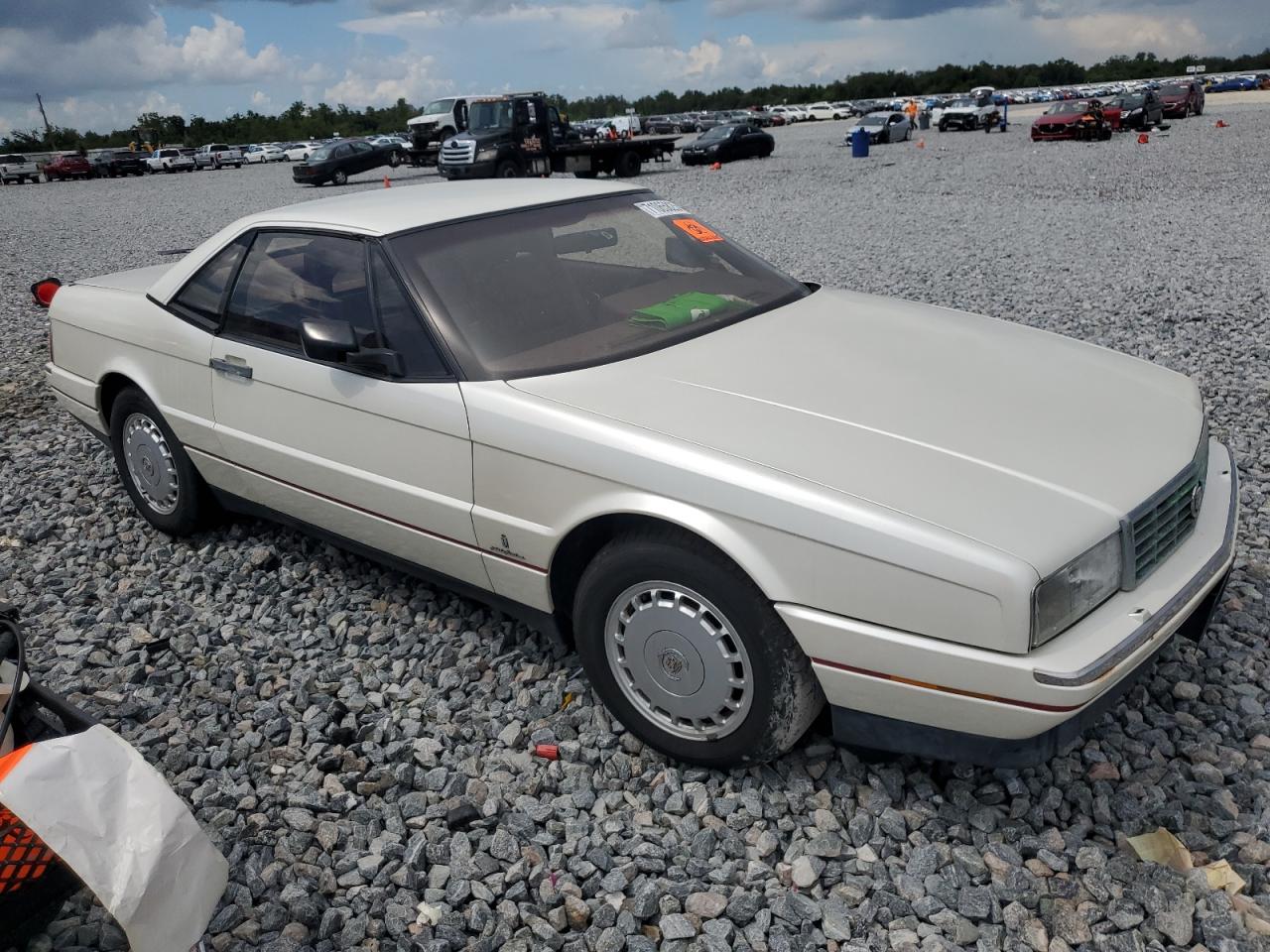 1987 Cadillac Allante White vin: 1G6VR3175HU100207