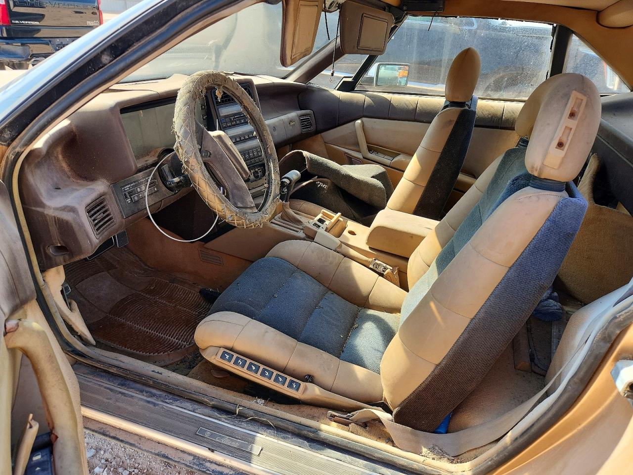 1986 Cadillac Allante Gold vin: 1G6VR3175HU102474