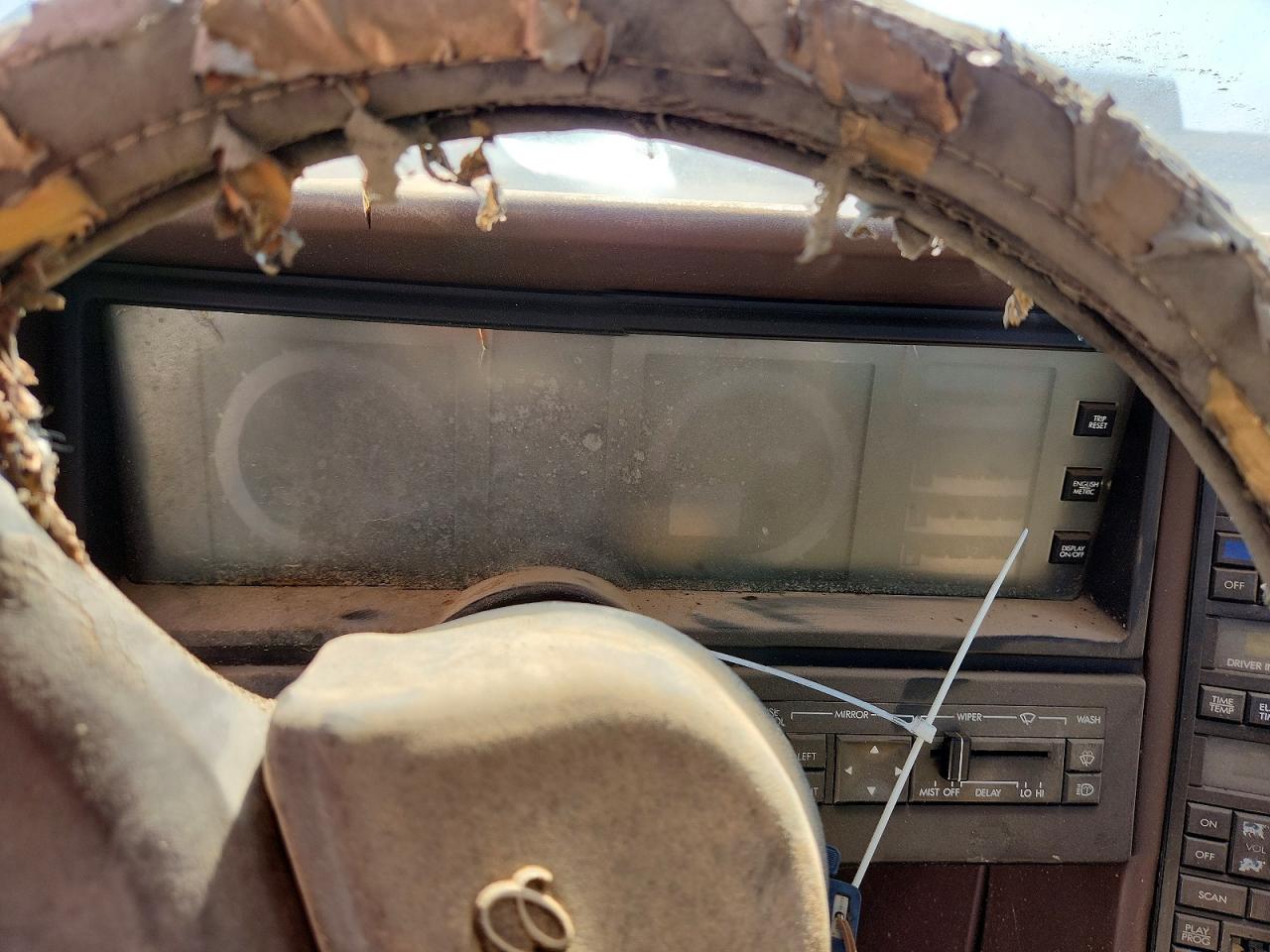 1986 Cadillac Allante Gold vin: 1G6VR3175HU102474