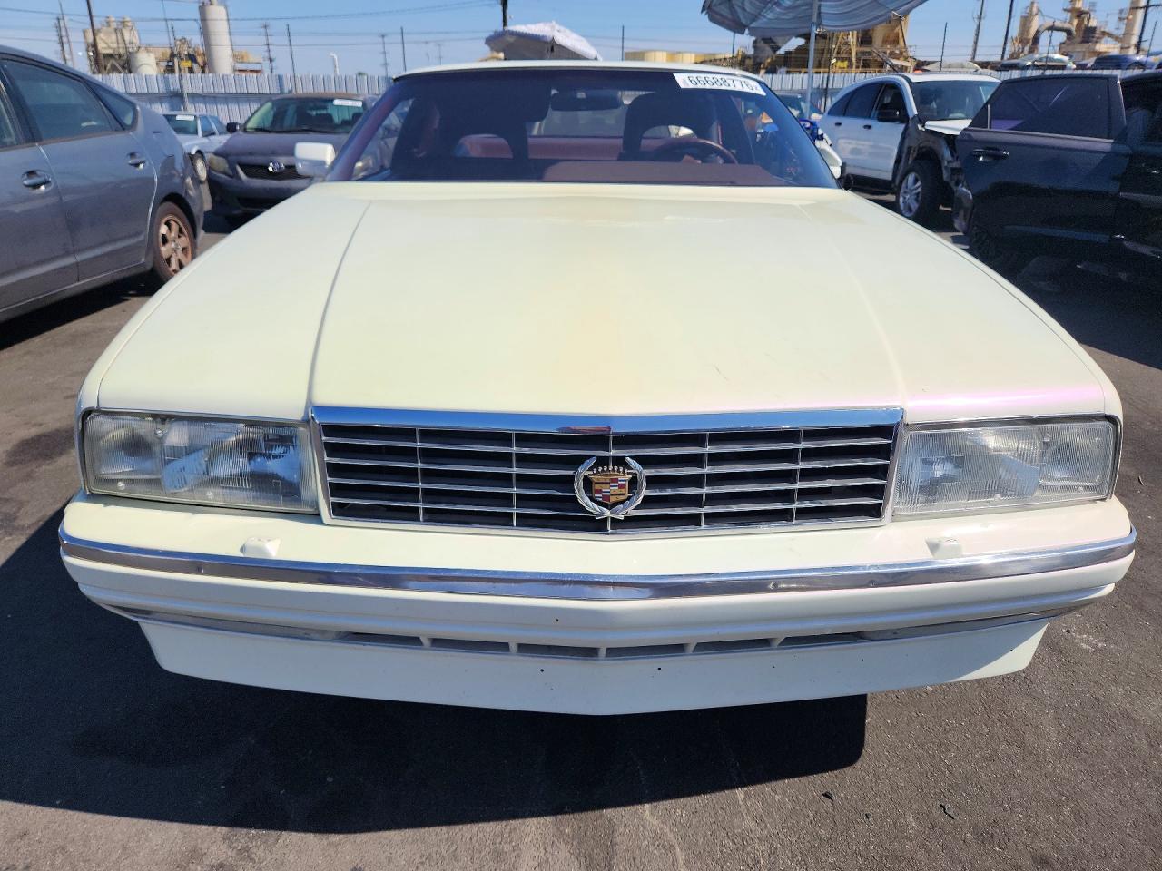 1987 Cadillac Allante White vin: 1G6VR3177HU100550